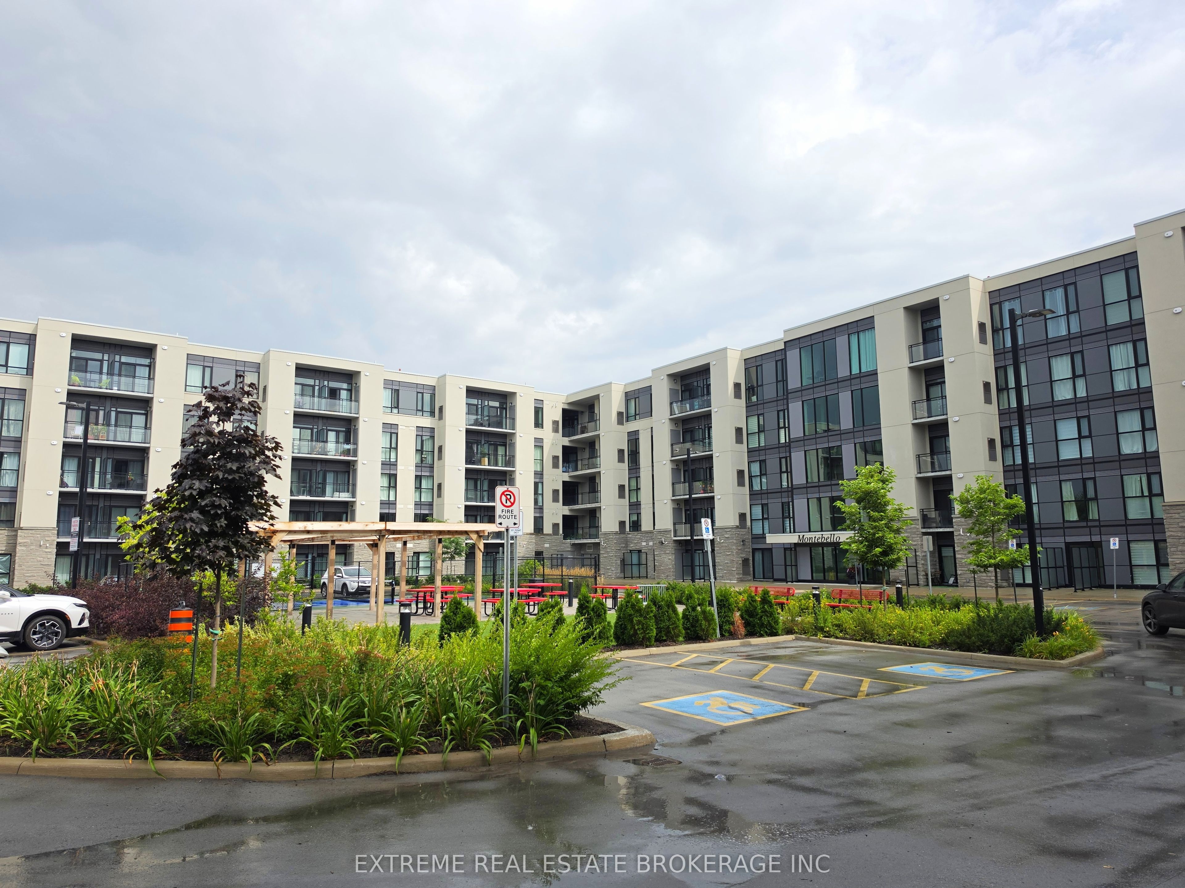 50 Herrick Avenue 207, St. Catharines, ON L2P 0G3 photo 2
