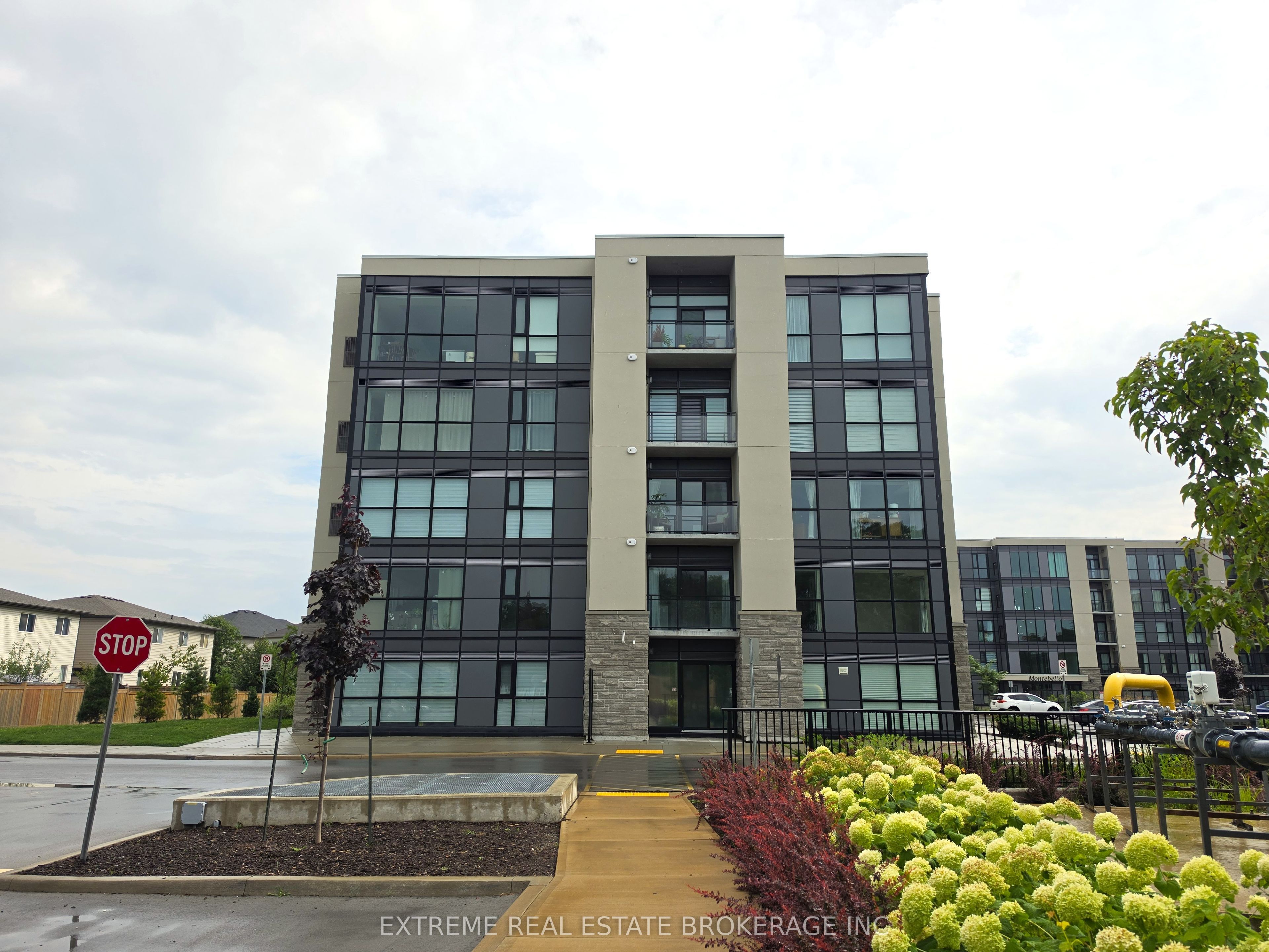 50 Herrick Avenue 207, St. Catharines, ON L2P 0G3 photo 3