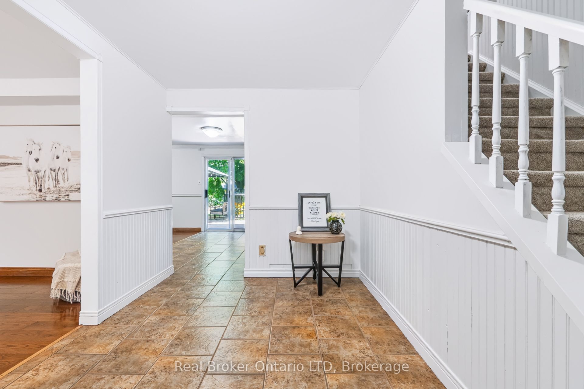 34 Peachtree Crescent, Cambridge, ON N1S 4W5 photo 3