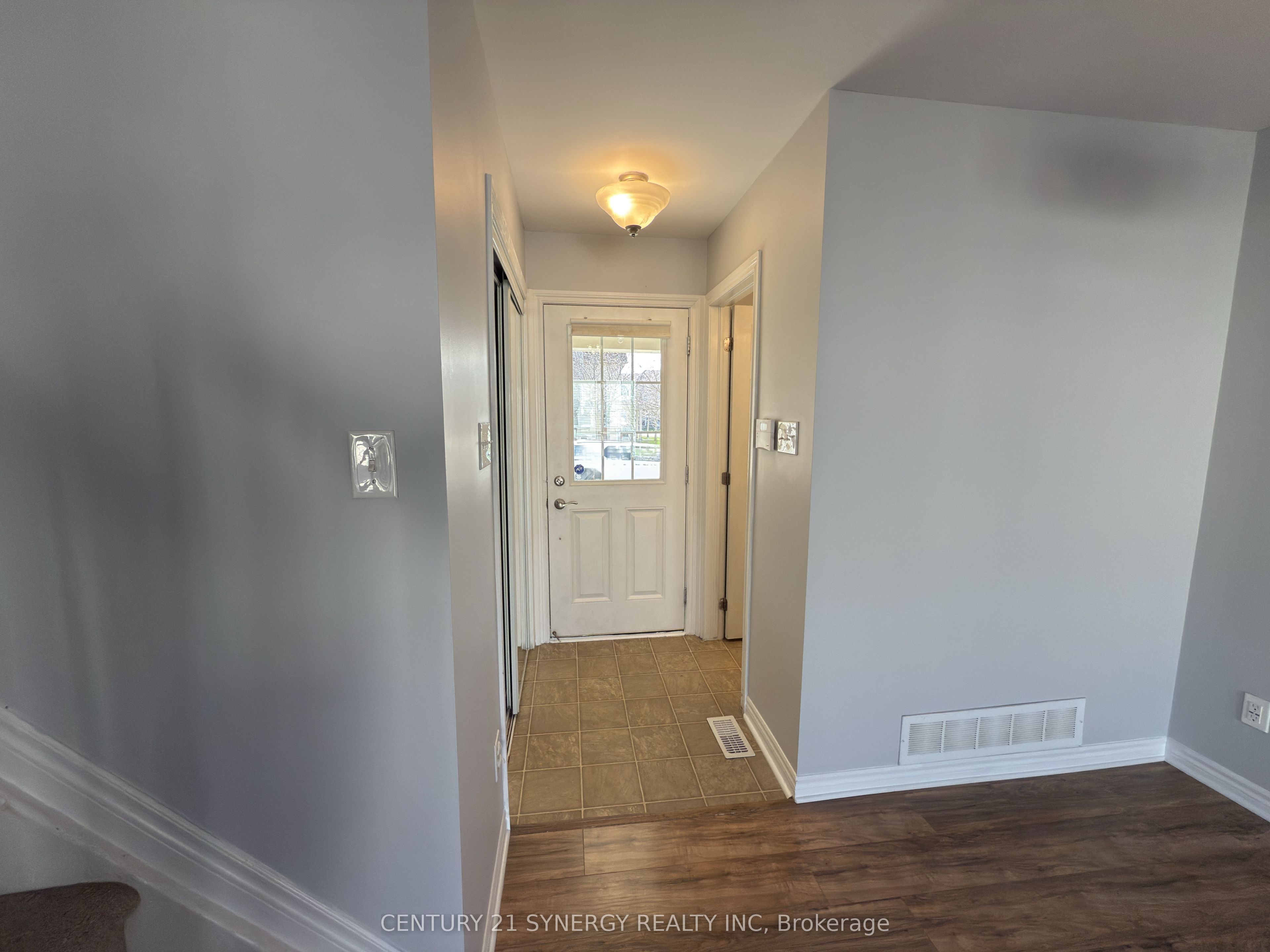921 Messor Crescent, Stittsville - Munster - Richmond, ON K2S 0P2 photo 2