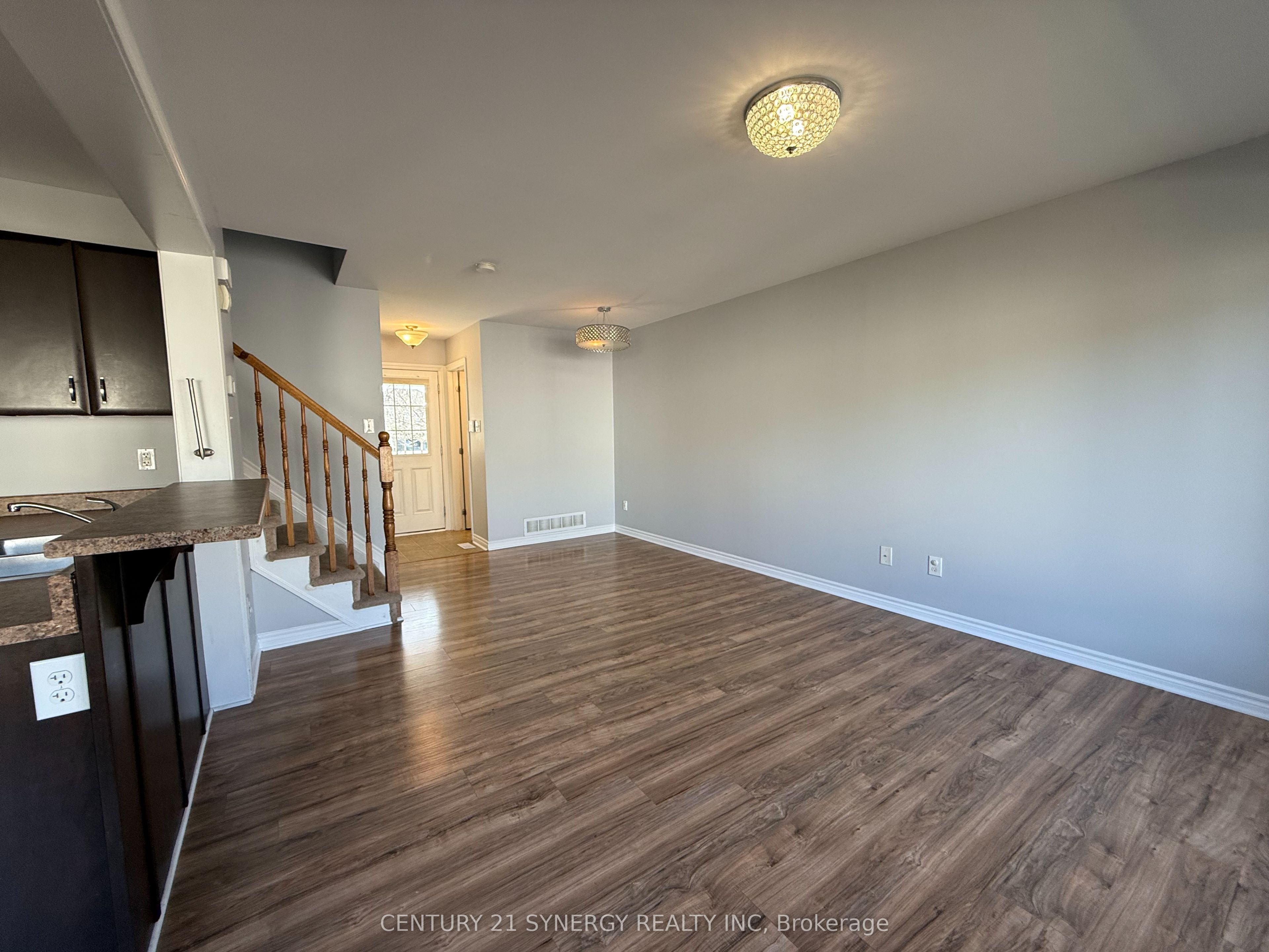 921 Messor Crescent, Stittsville - Munster - Richmond, ON K2S 0P2 photo 5
