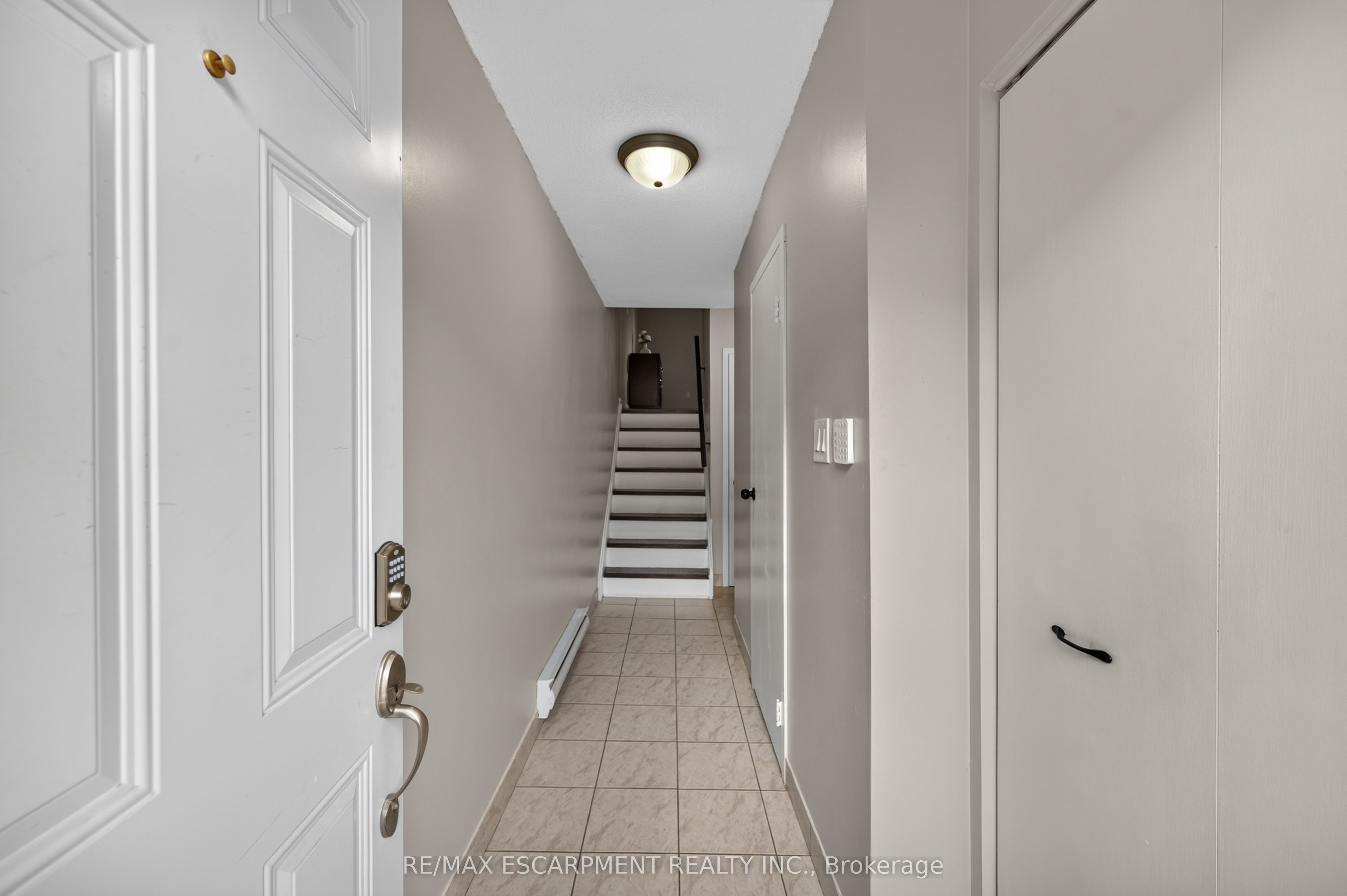 23 Rosedale Court, Hamilton, ON L8B 4G1 photo 4