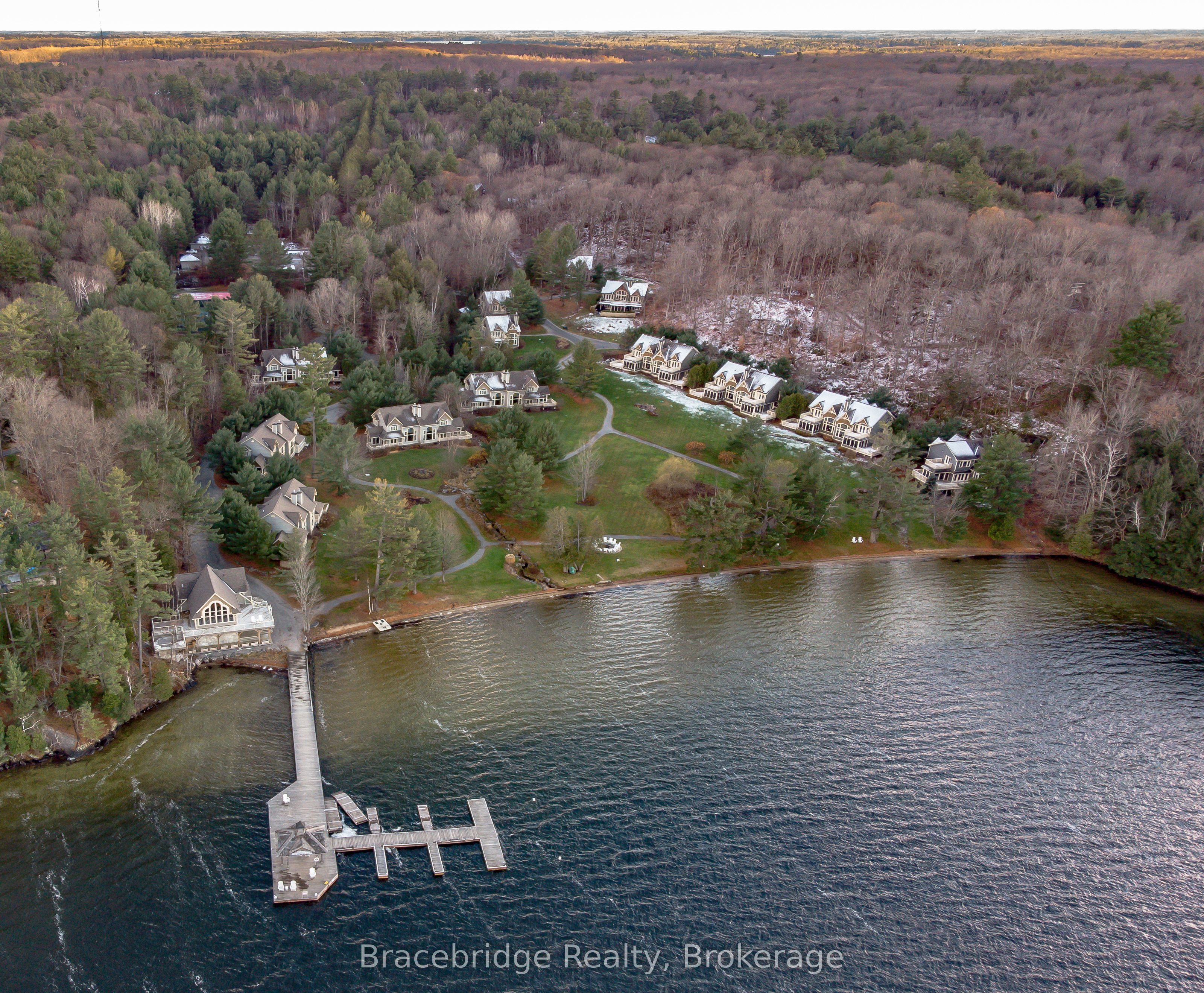 3876 Muskoka Rd 118 Highway W Carling 4 W9, Muskoka Lakes, ON P0B 1J0
