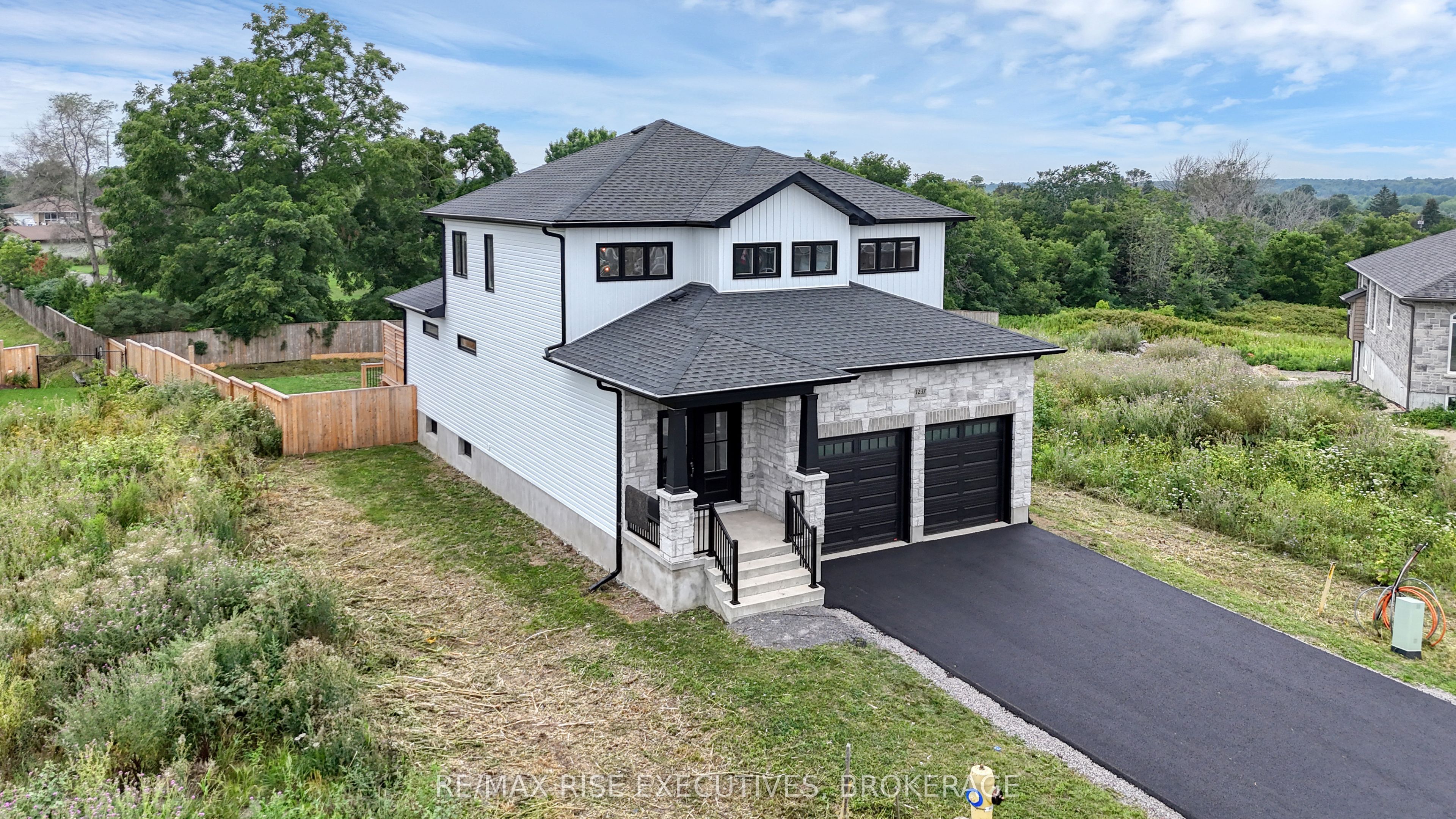 1237 Carfa Crescent, Kingston, ON K7P 0M7 photo 2