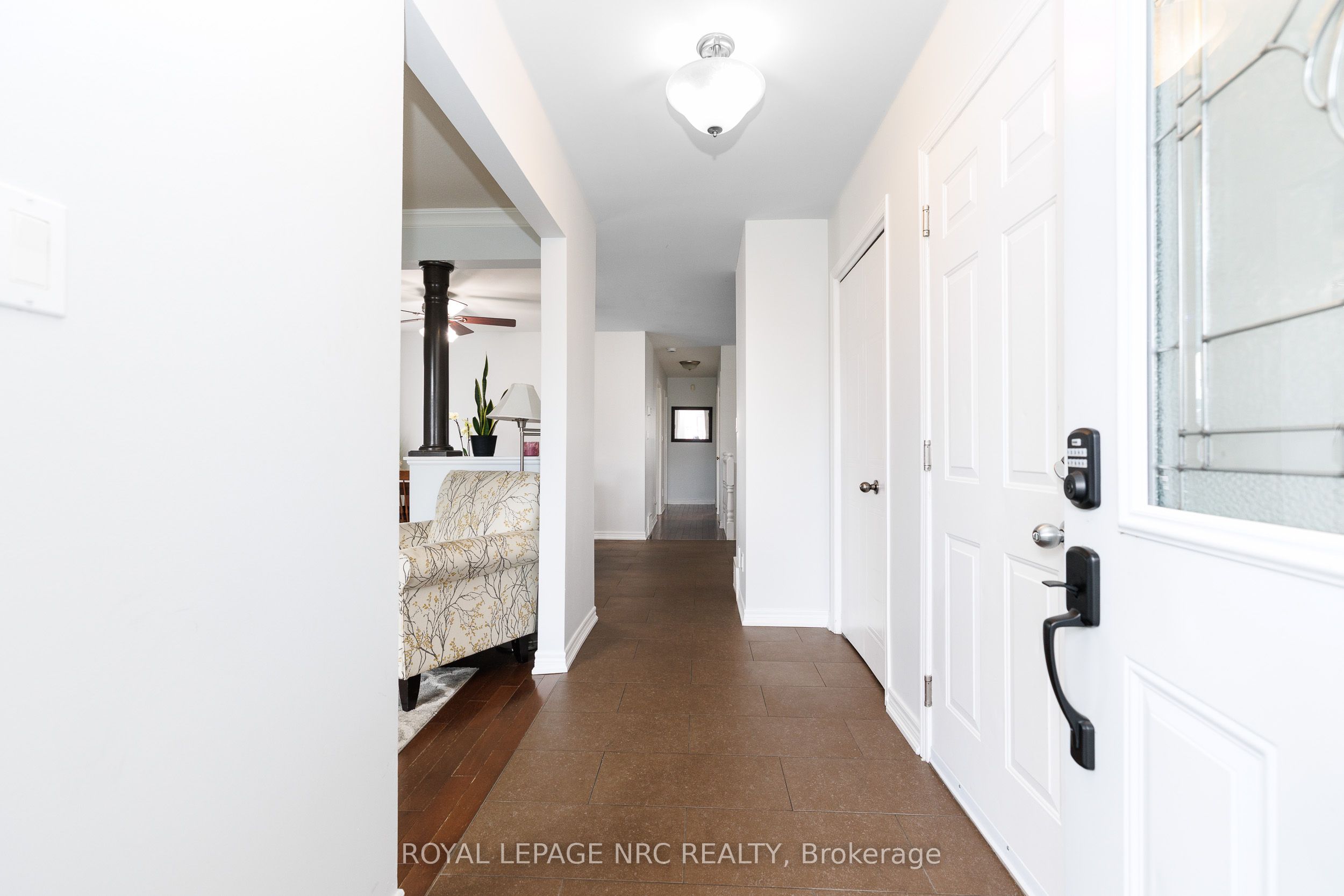 16 Leonard Drive, St. Catharines, ON L2S 3V2 photo 3