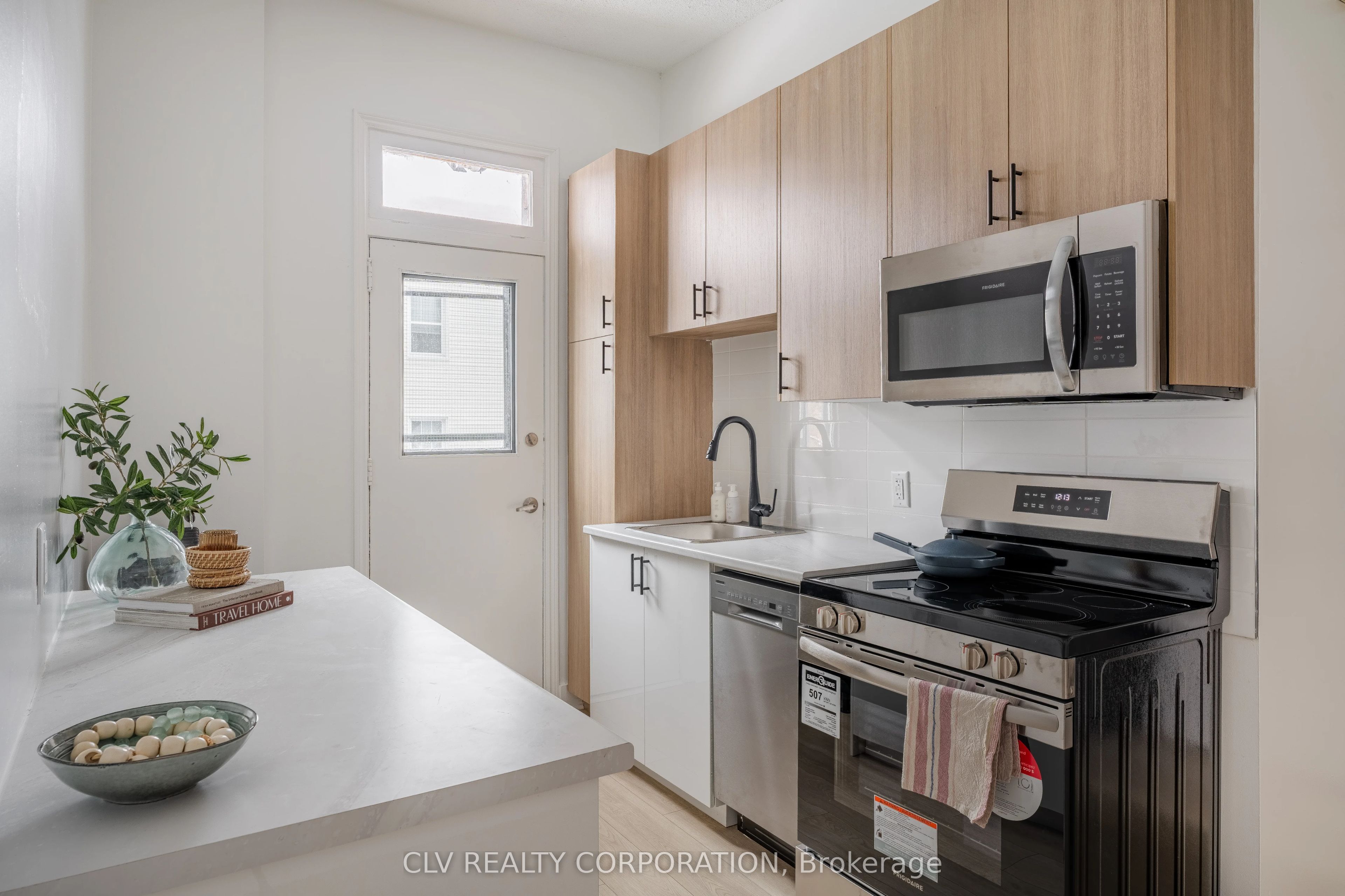 120 Wurtemburg Street 1, Lower Town - Sandy Hill, ON K1N 8M3 photo 4