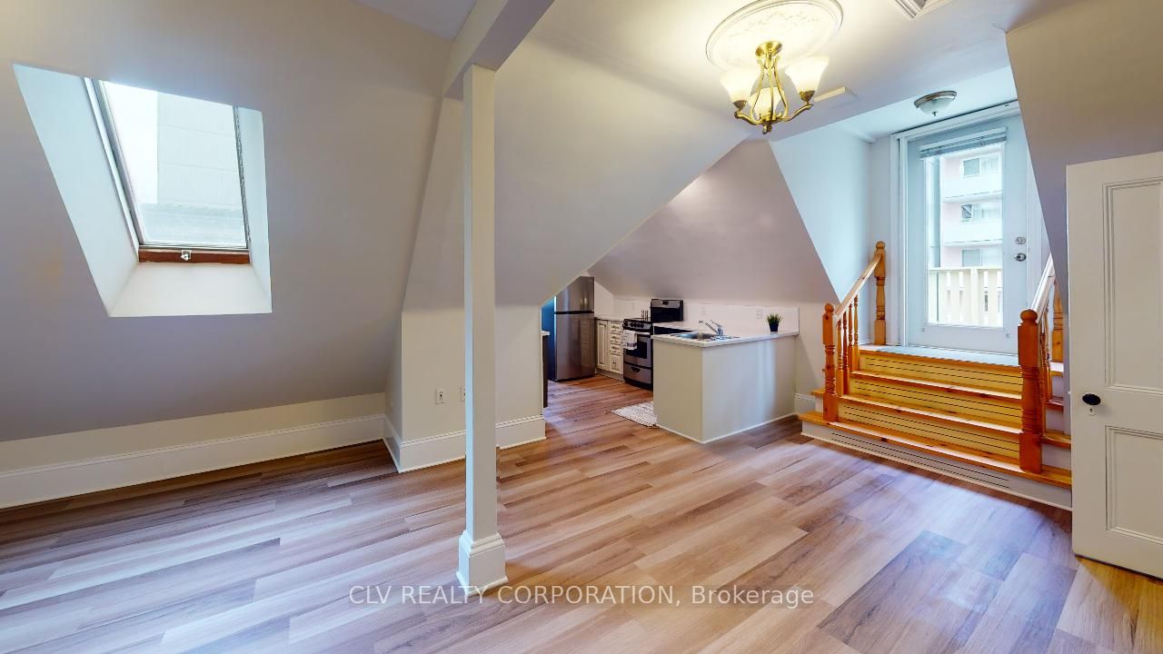 143 Maclaren Street 5, Ottawa Centre, ON K2P 0K8 photo 3