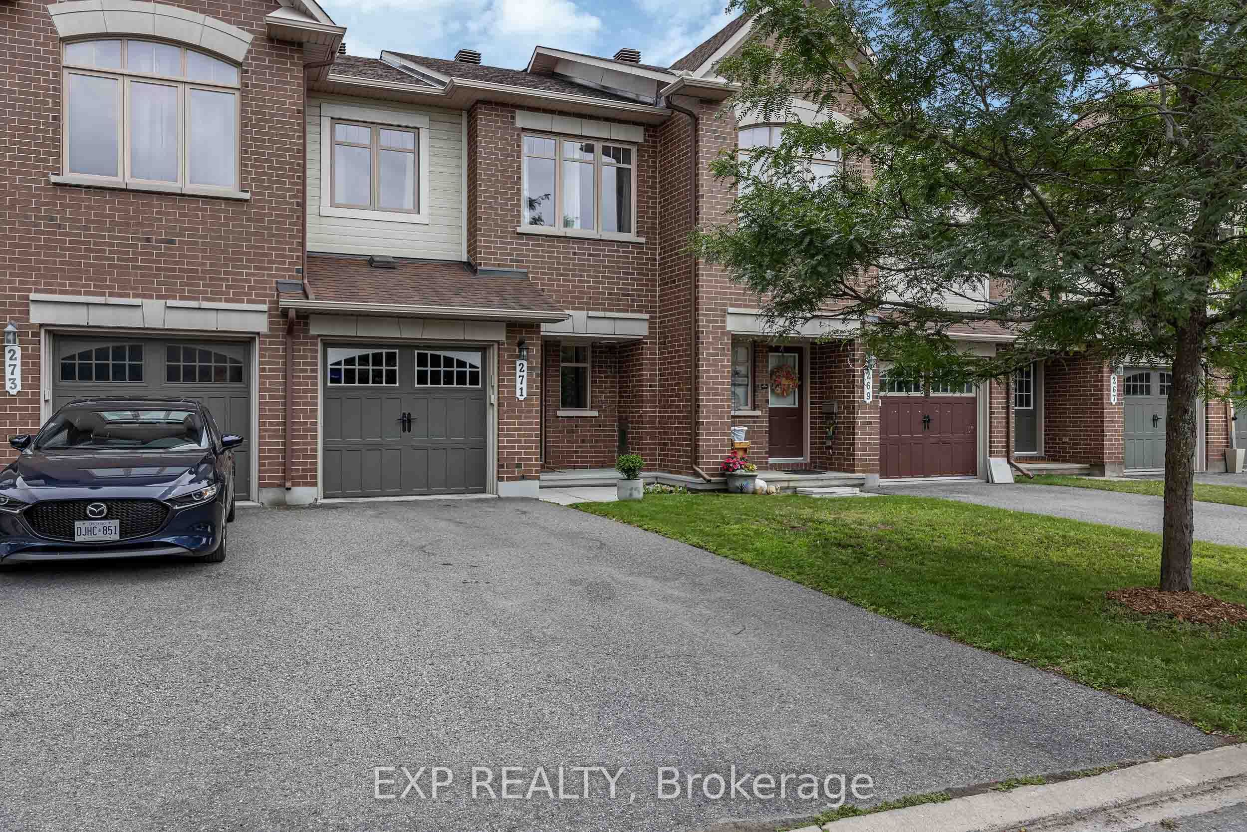 271 GARRITY Crescent, Barrhaven, ON K2J 3T6 photo 2