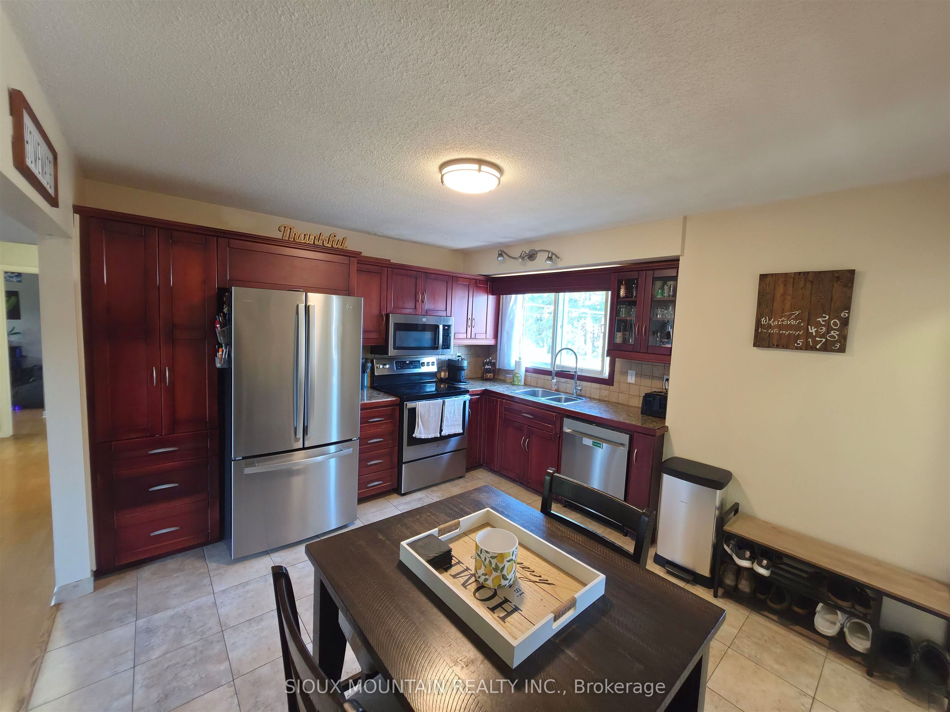 46 Curtis Street, Sioux Lookout, ON P8T 1G8 photo 4