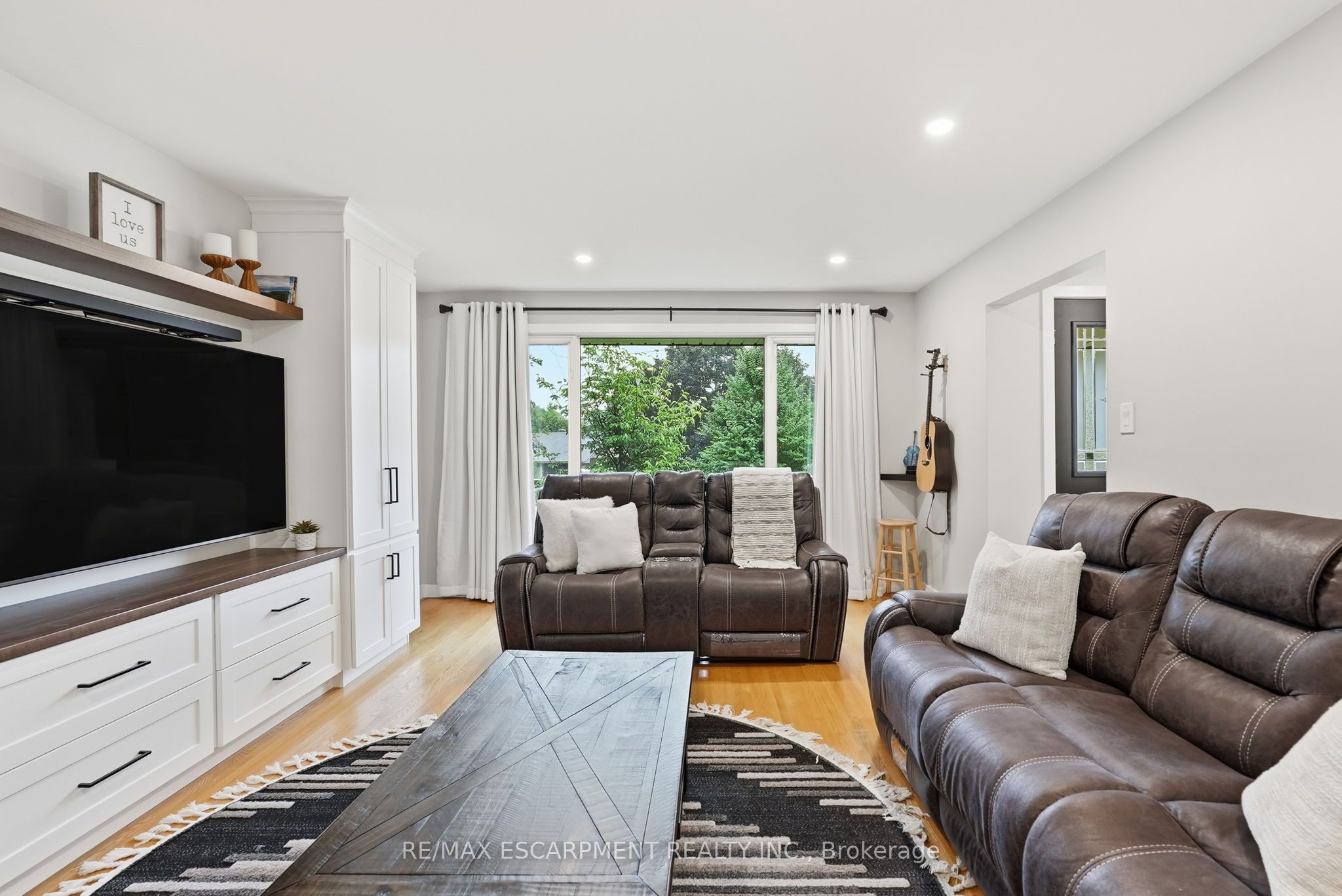10 Taylor Crescent, Hamilton, ON L9H 6B3 photo 4