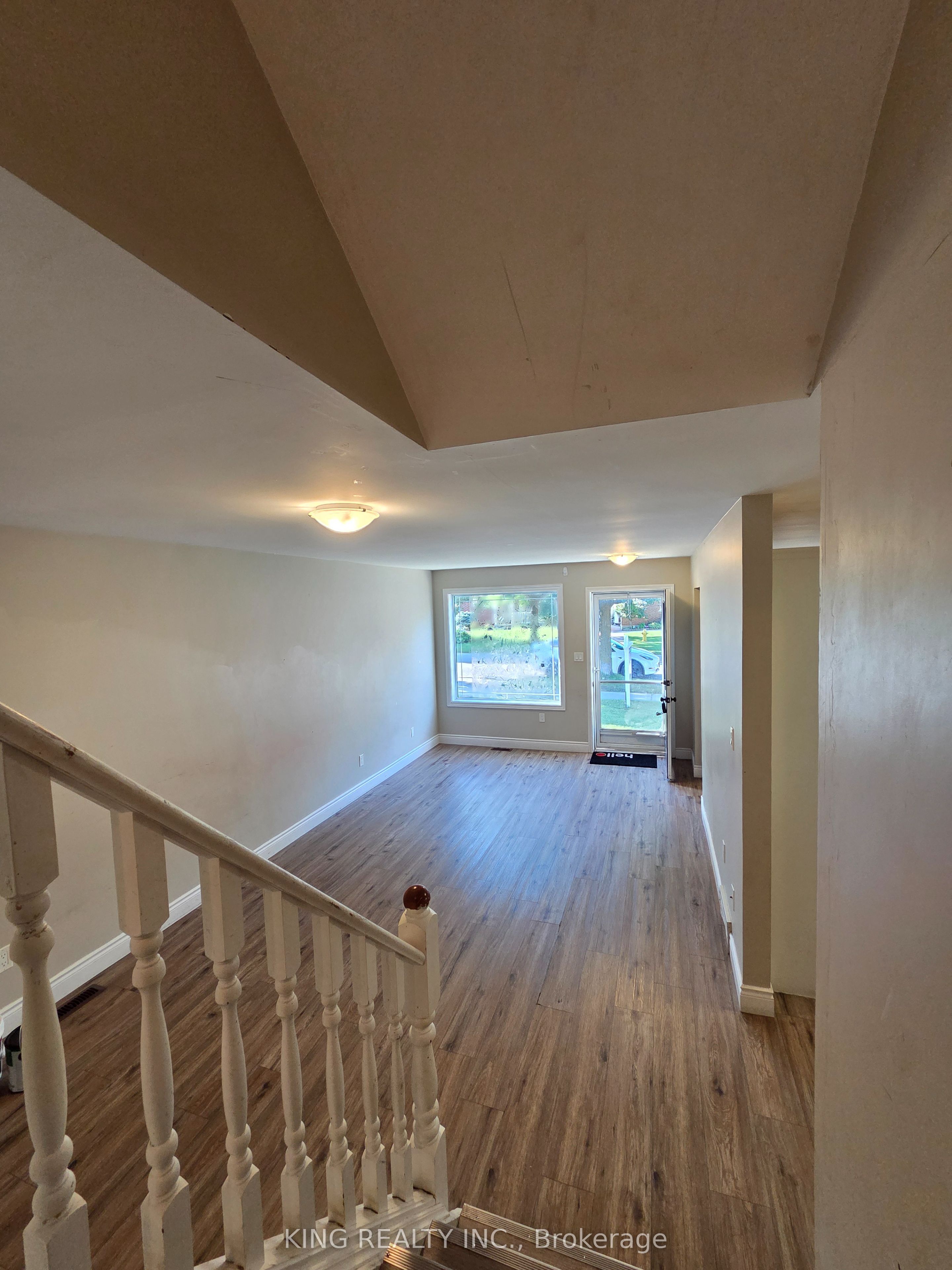 287 PORTSMOUTH Crescent E, London East, ON N5V 4E1 photo 4