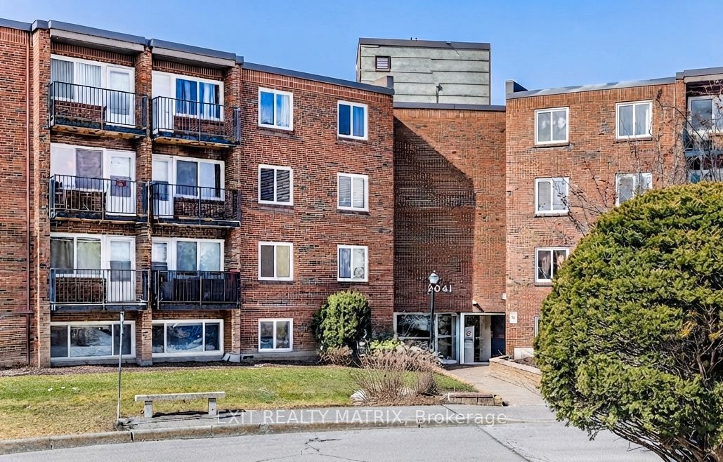 2041 Arrowsmith Drive 402C, Beacon Hill North - South and Area, ON K1J 7V7