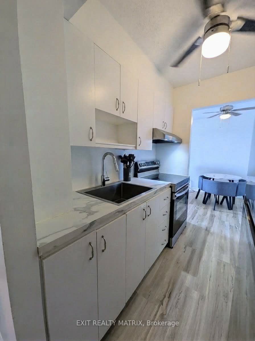 2041 Arrowsmith Drive 402C, Beacon Hill North - South and Area, ON K1J 7V7 photo 2