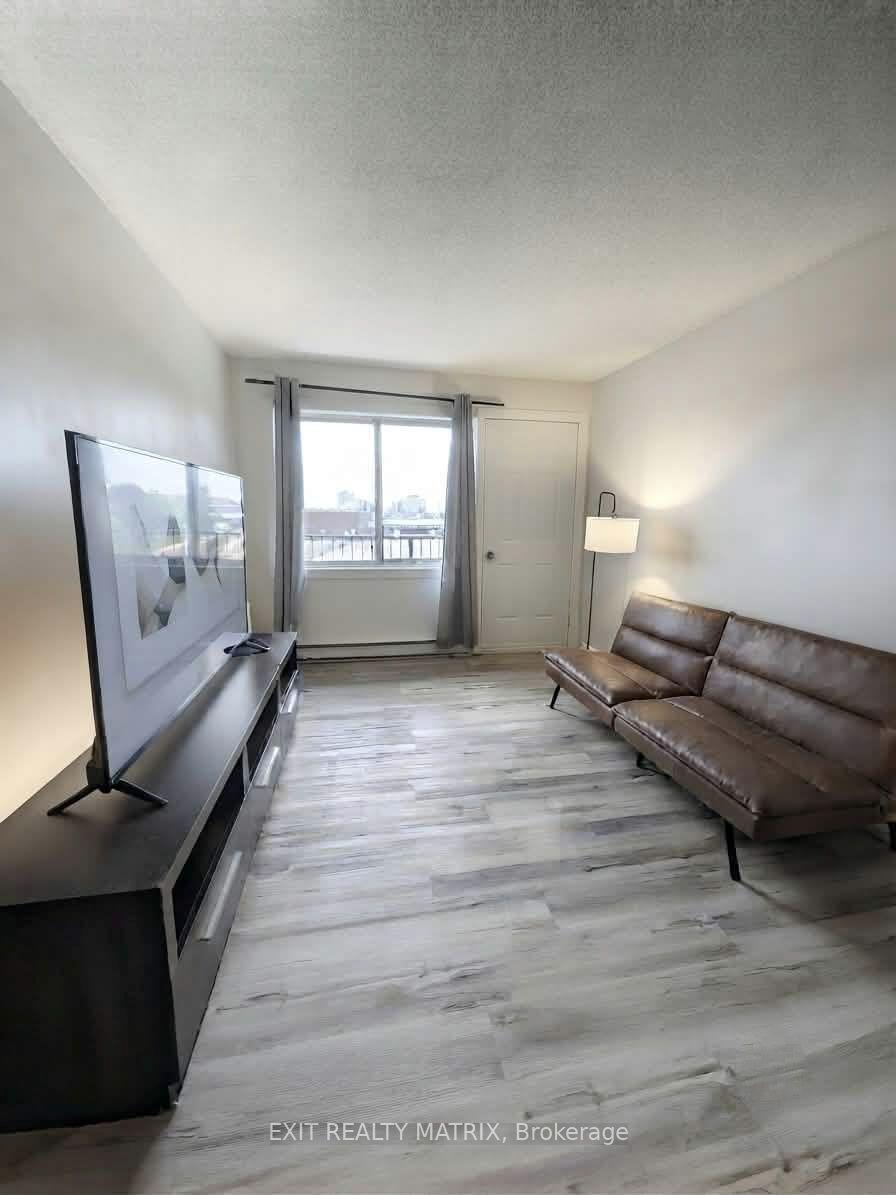 2041 Arrowsmith Drive 402C, Beacon Hill North - South and Area, ON K1J 7V7 photo 3