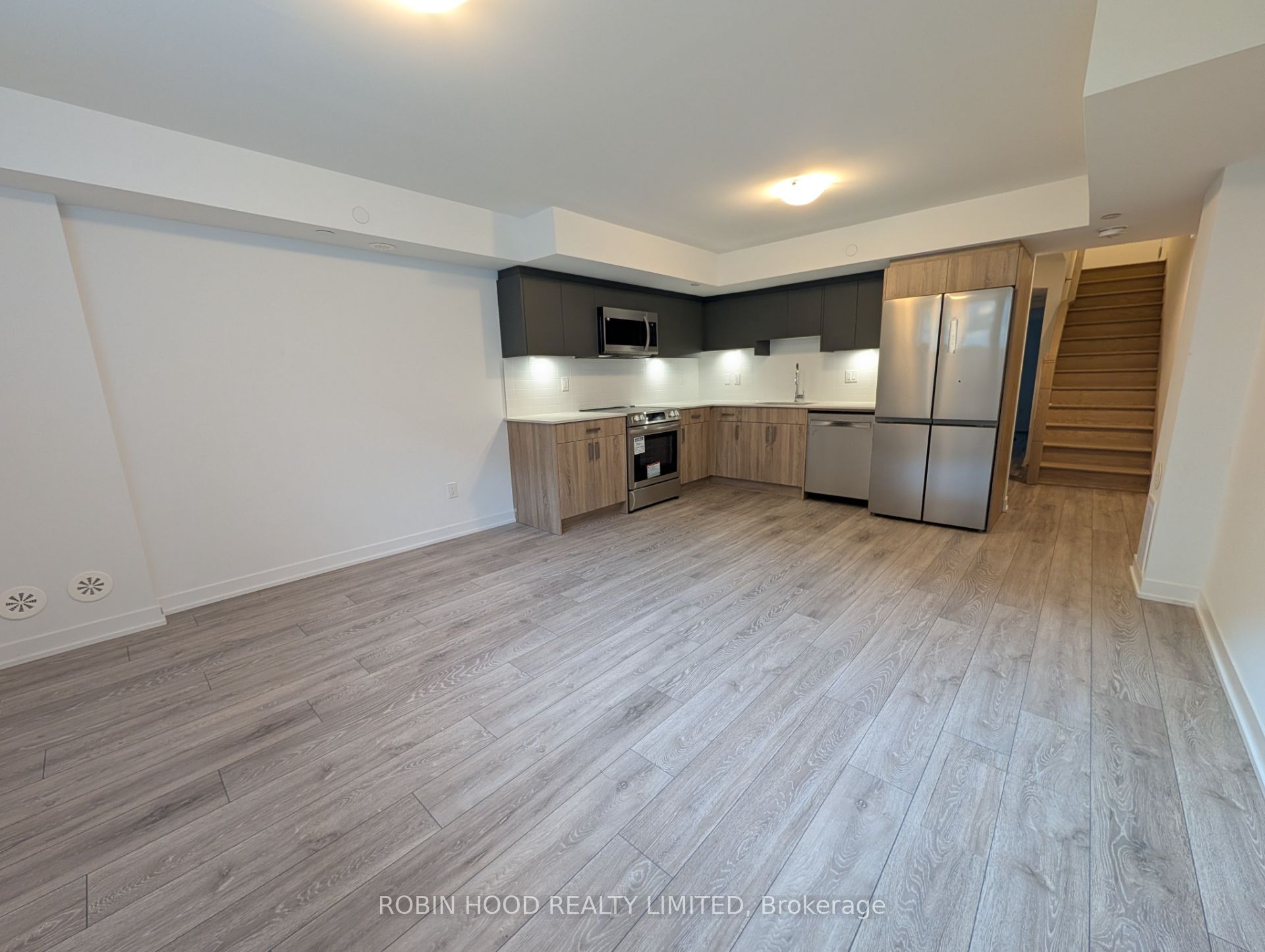 3-70 Grn Gdns Boulevard 3, Out of Area, ON M6A 0E6 photo 4