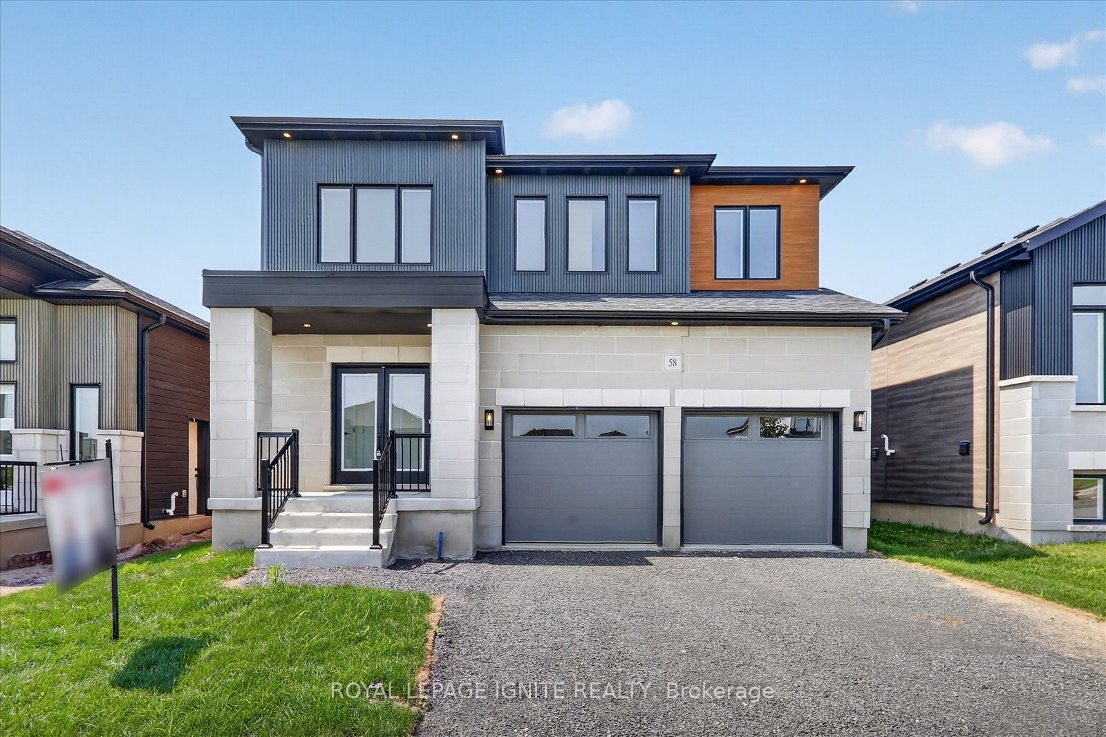 58 Dusenbury Drive, Loyalist, ON K0H 2H0