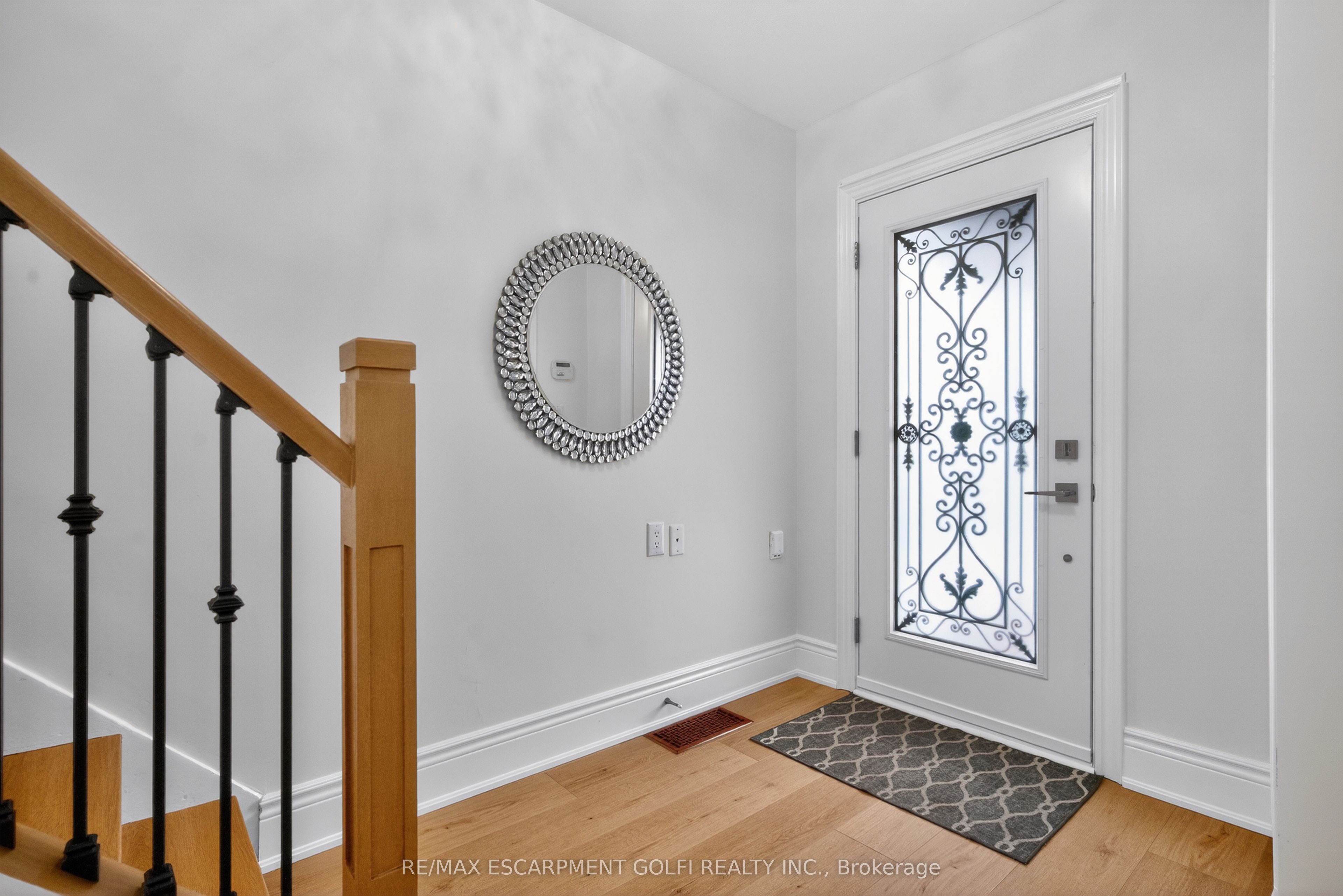 23 Edward Street, Hamilton, ON L8L 2V2 photo 4