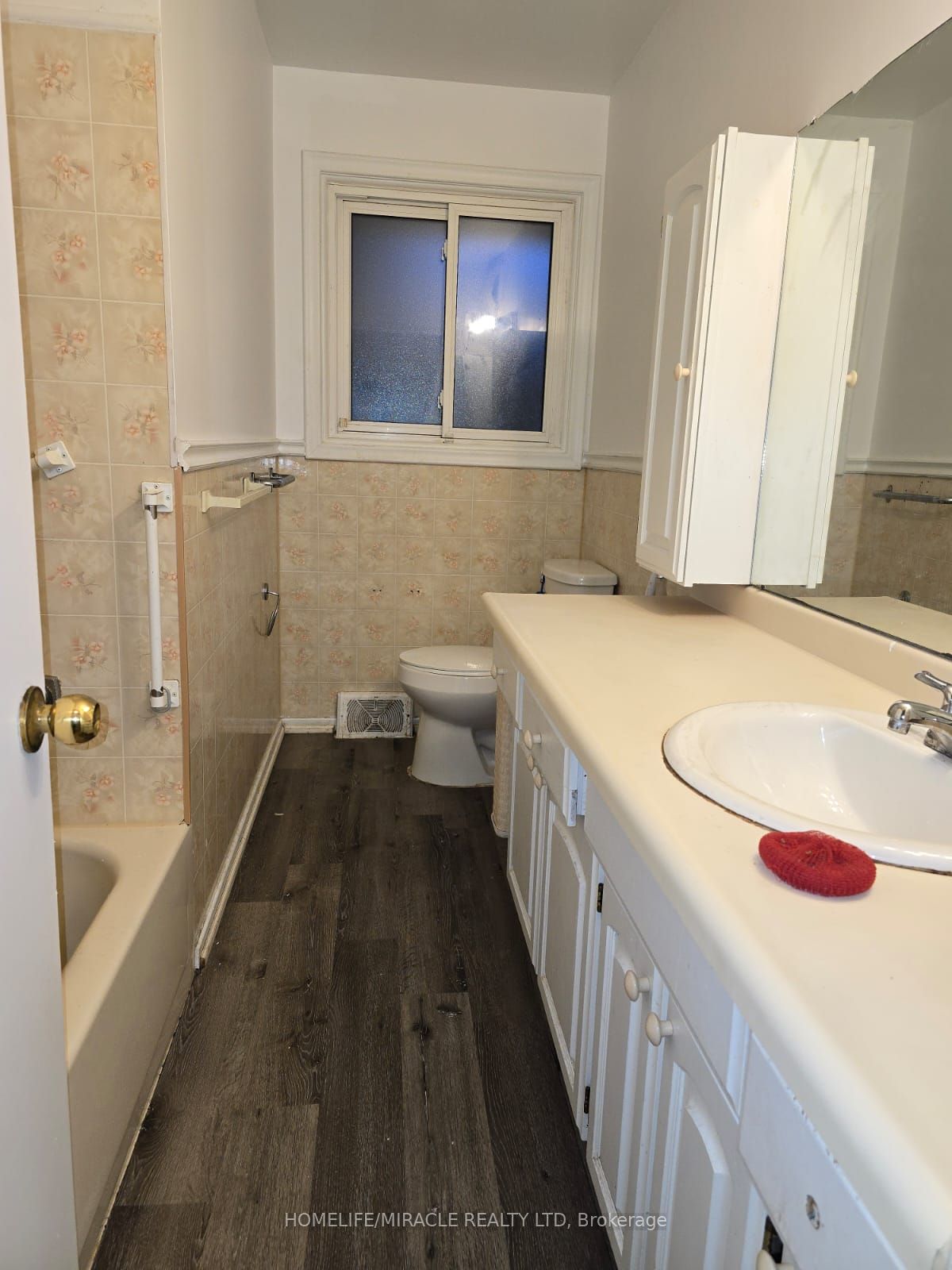 26 Glengarry Road Upper, St. Catharines, ON L2T 2V2 photo 2