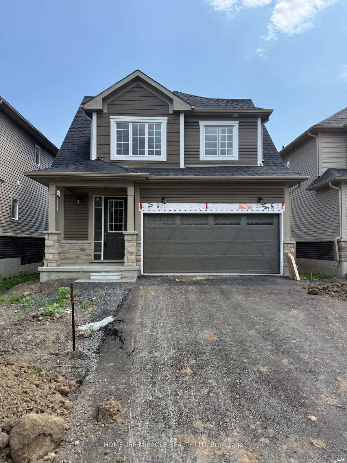 61 Royal Oak Crescent, Loyalist, ON K0H 1G0