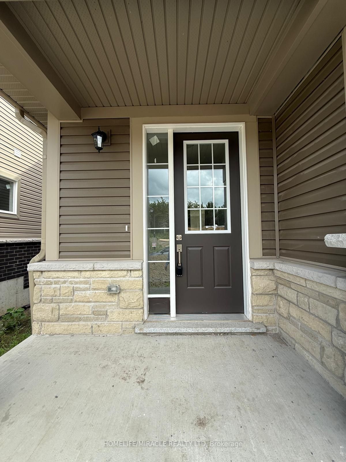 61 Royal Oak Crescent, Loyalist, ON K0H 1G0 photo 2
