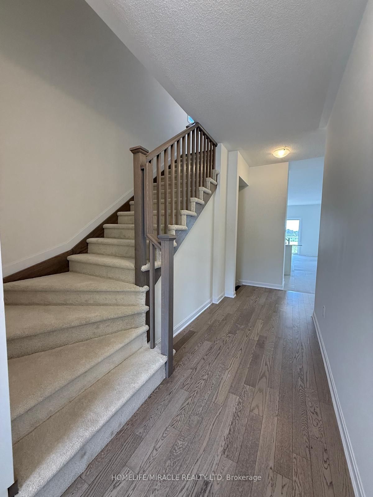 61 Royal Oak Crescent, Loyalist, ON K0H 1G0 photo 4