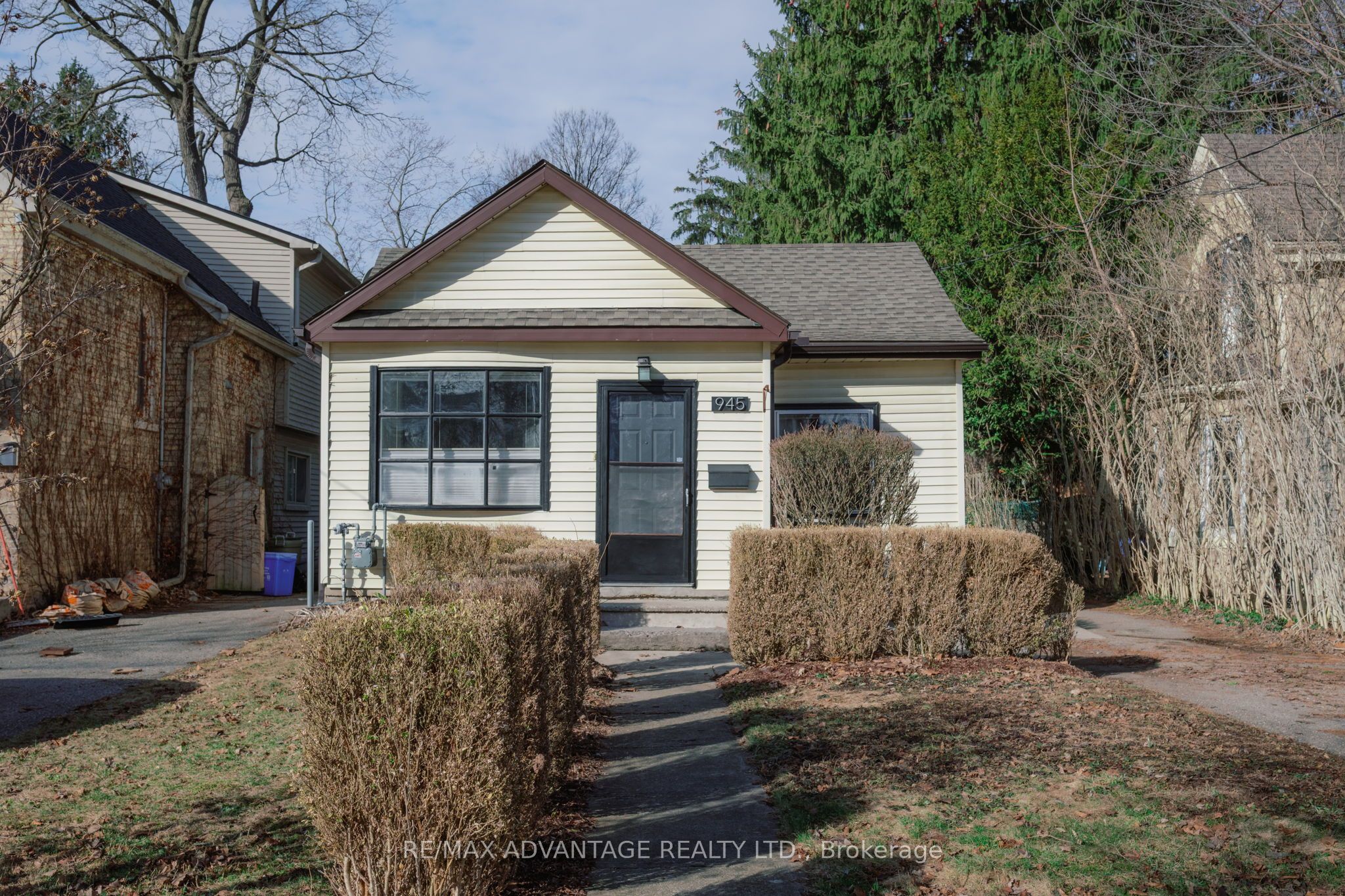 945 Colborne Street, London East, ON N6A 4A5