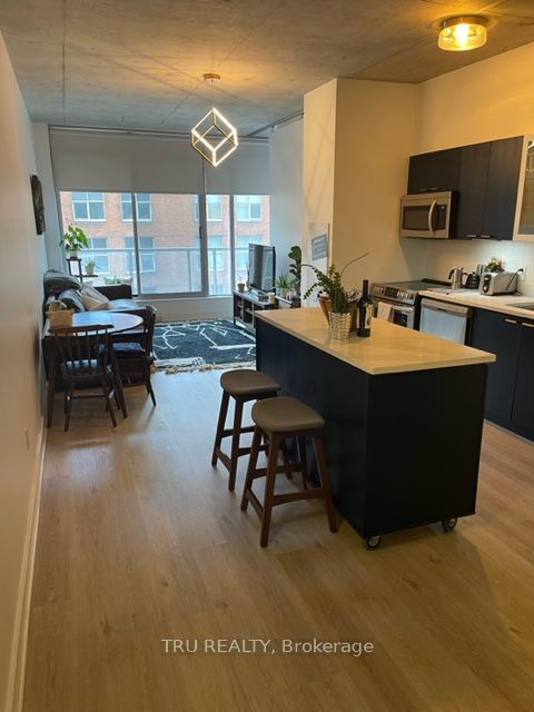 383 Cumberland Street 412, Lower Town - Sandy Hill, ON K1N 1J7 photo 5