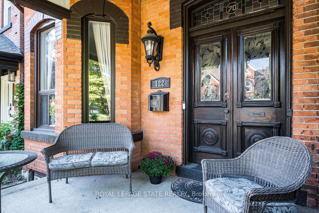 122 East Avenue S, Hamilton, ON L8N 2T7 photo 3