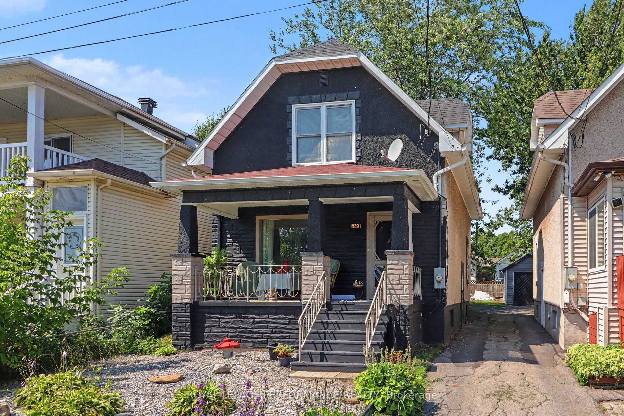 1304 Montreal Road, Cornwall, ON K6H 1E5