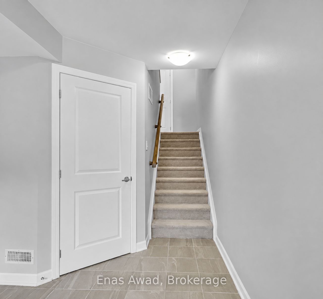 44 Teelin Circle 1, Barrhaven, ON K2C 3H2 photo 4