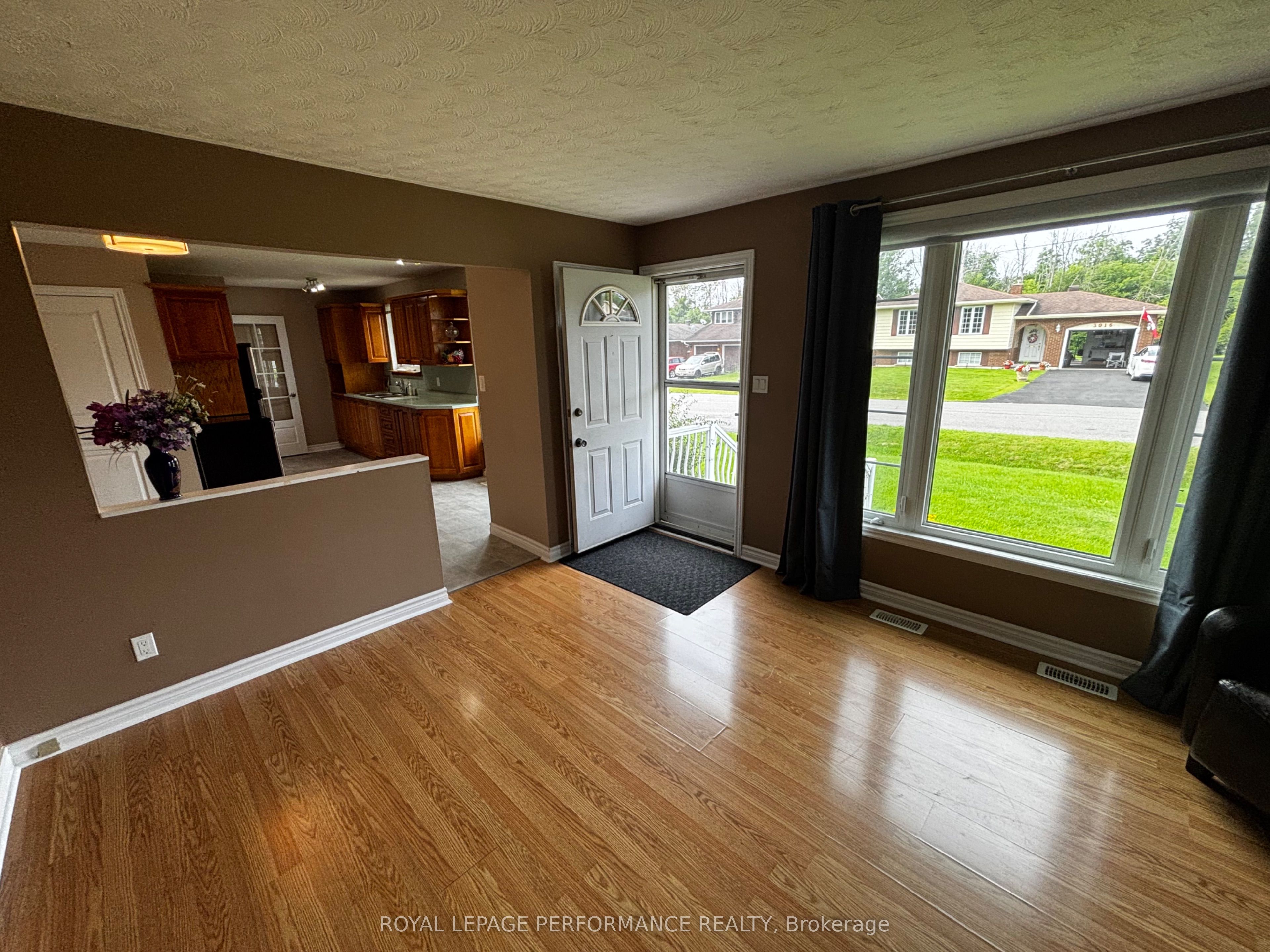 3013 Johnston Avenue, Cornwall, ON K6K 1G8 photo 4