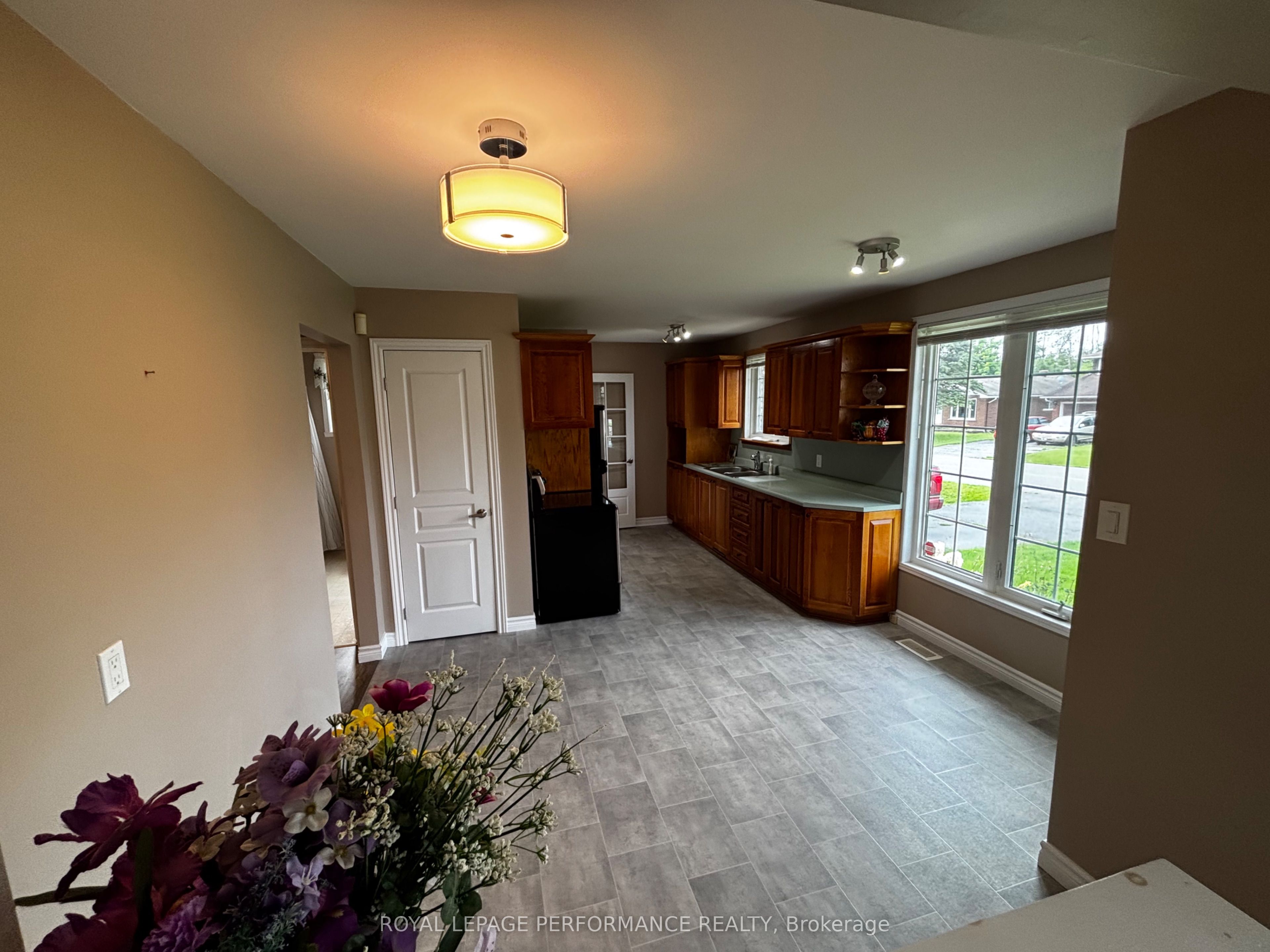 3013 Johnston Avenue, Cornwall, ON K6K 1G8 photo 5