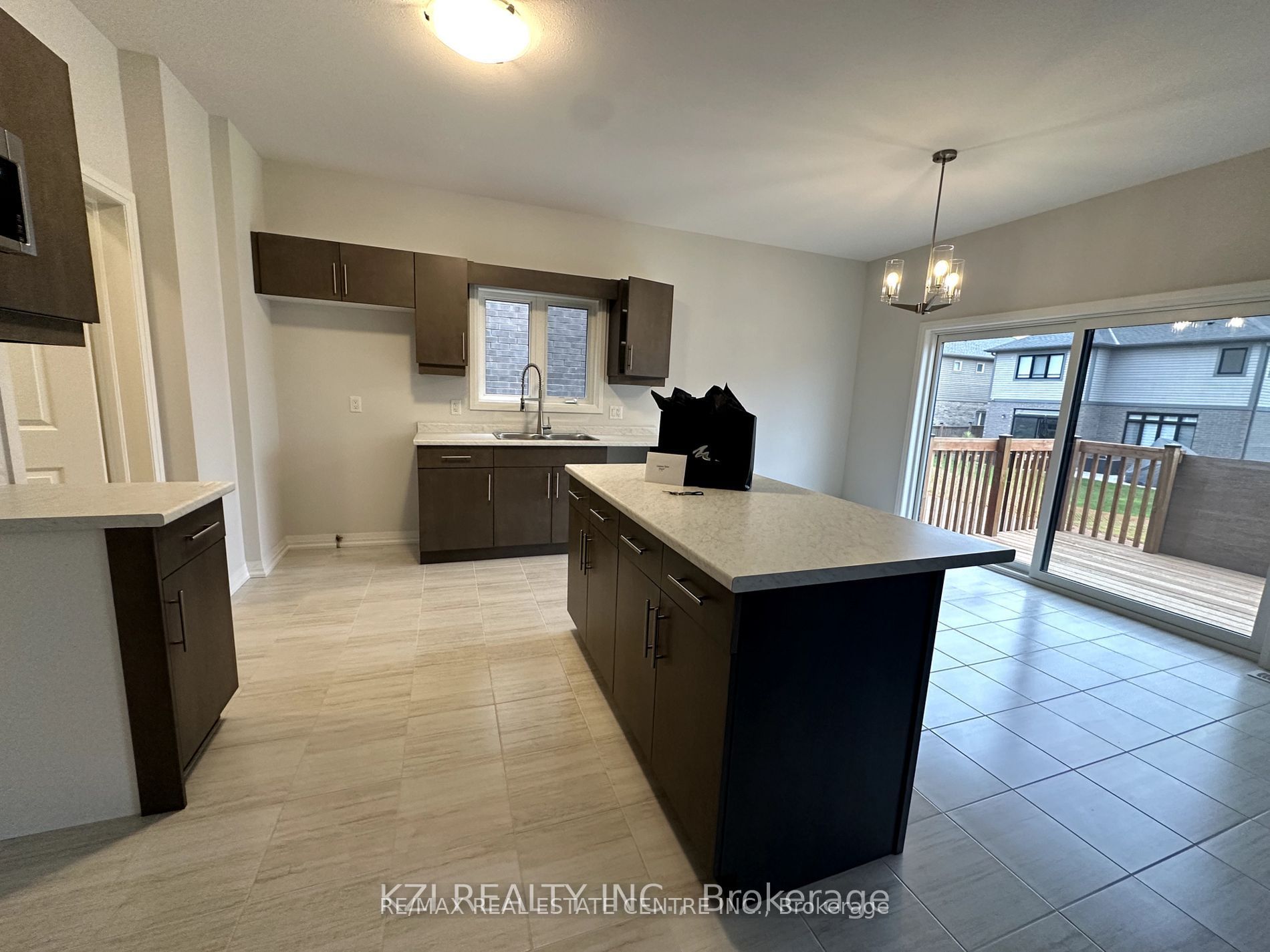 27 Samuel Avenue, Pelham, ON L3B 5N5 photo 4