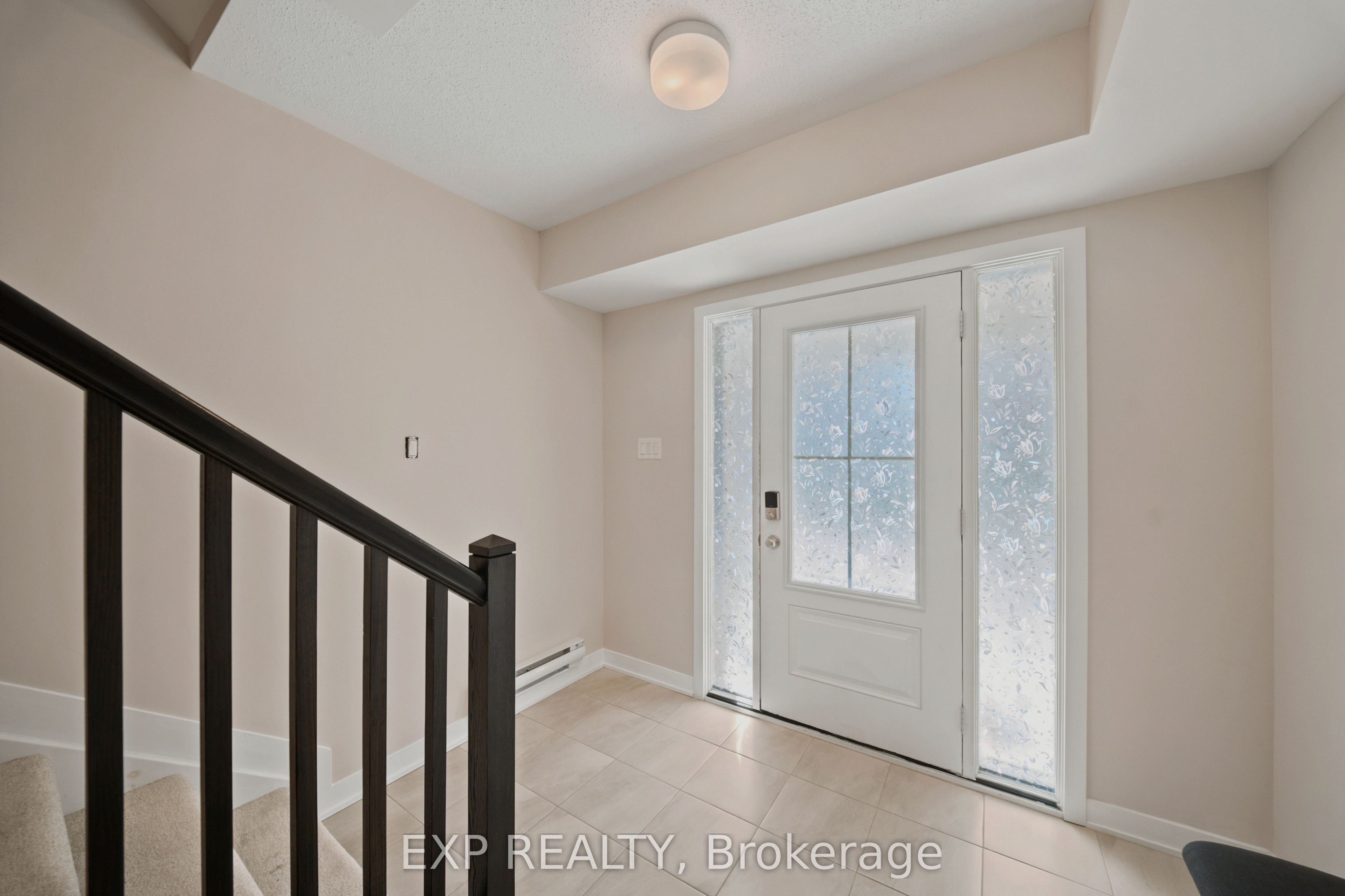 69 Lignite Private, Barrhaven, ON K2J 7J4 photo 2