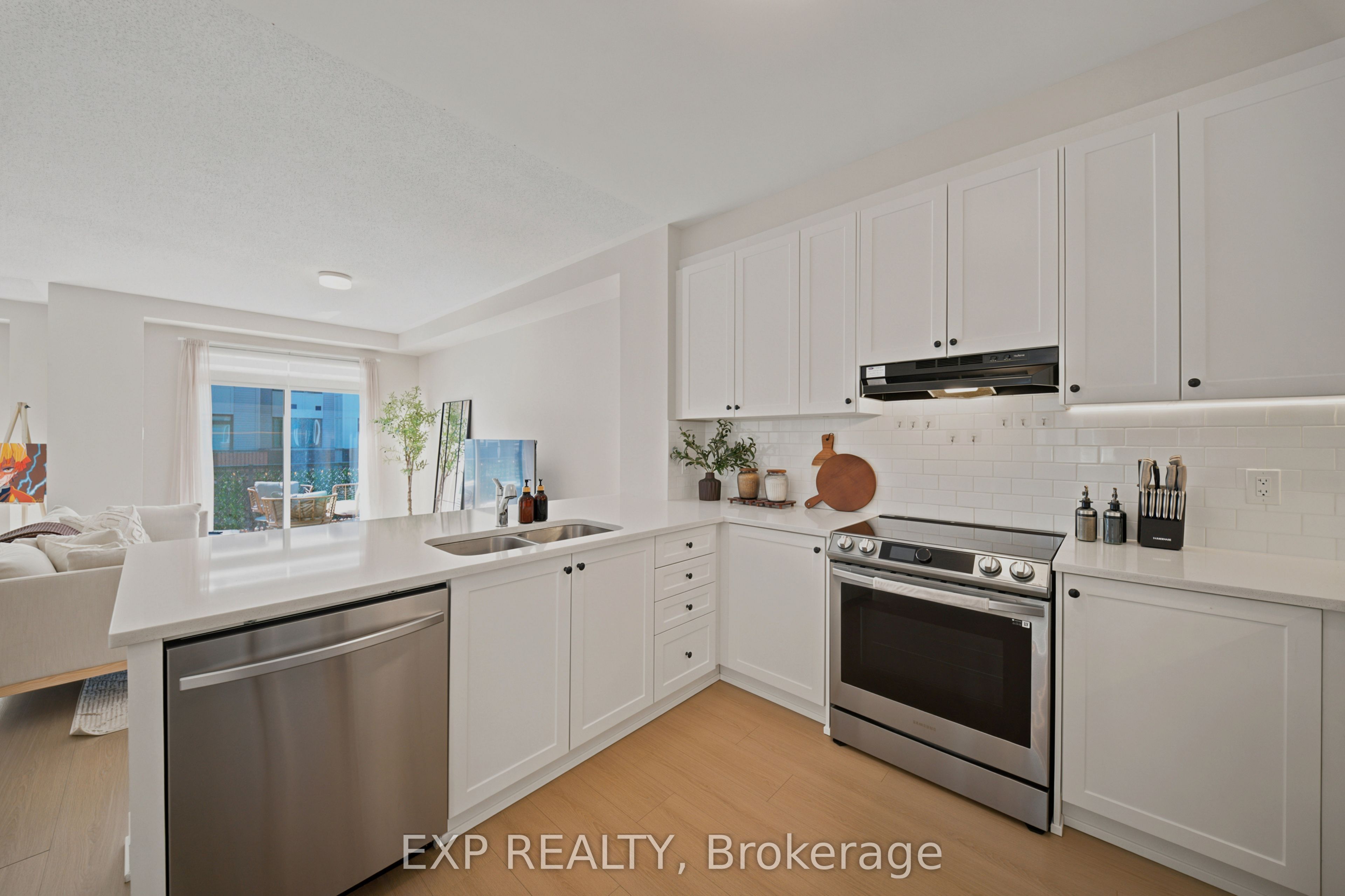 69 Lignite Private, Barrhaven, ON K2J 7J4 photo 4
