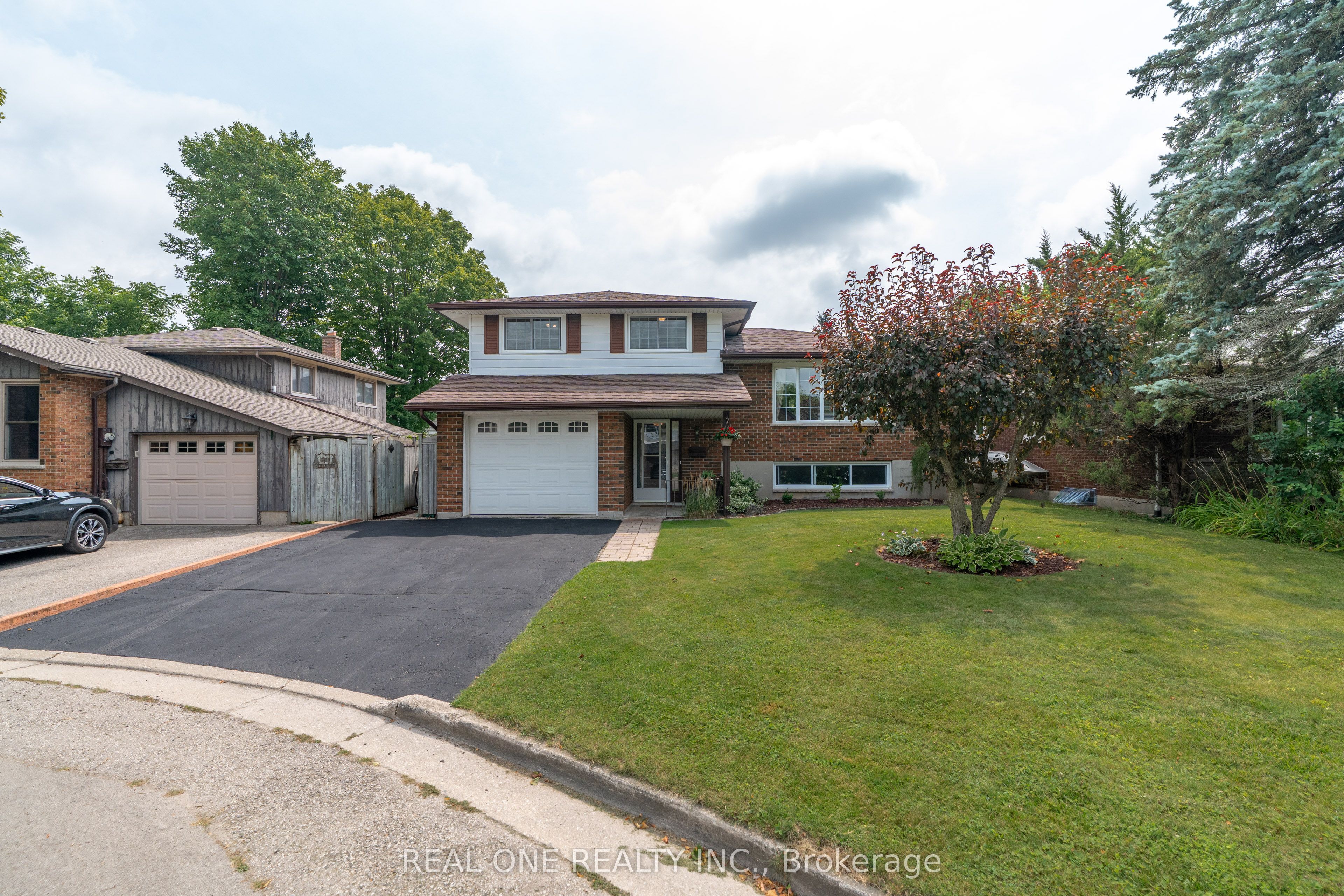 111 Glenburnie Drive, Guelph, ON N1E 4C9