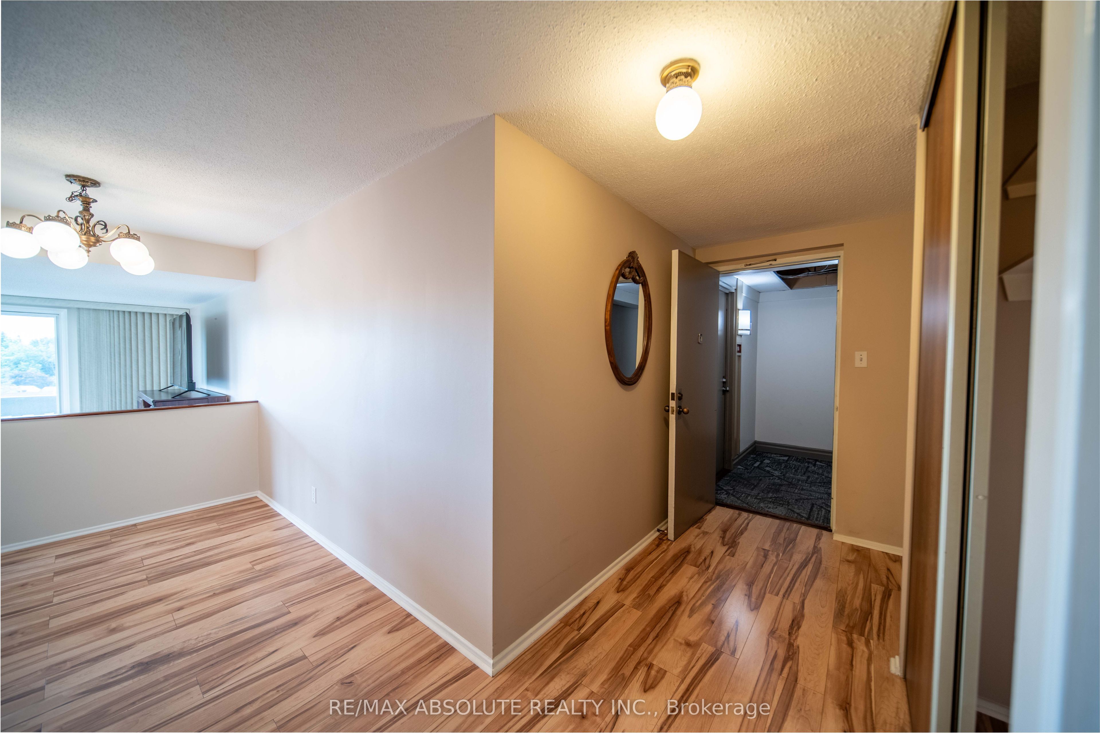 1599 Lassiter Terrace 709, Beacon Hill North - South and Area, ON K1J 8R6 photo 3