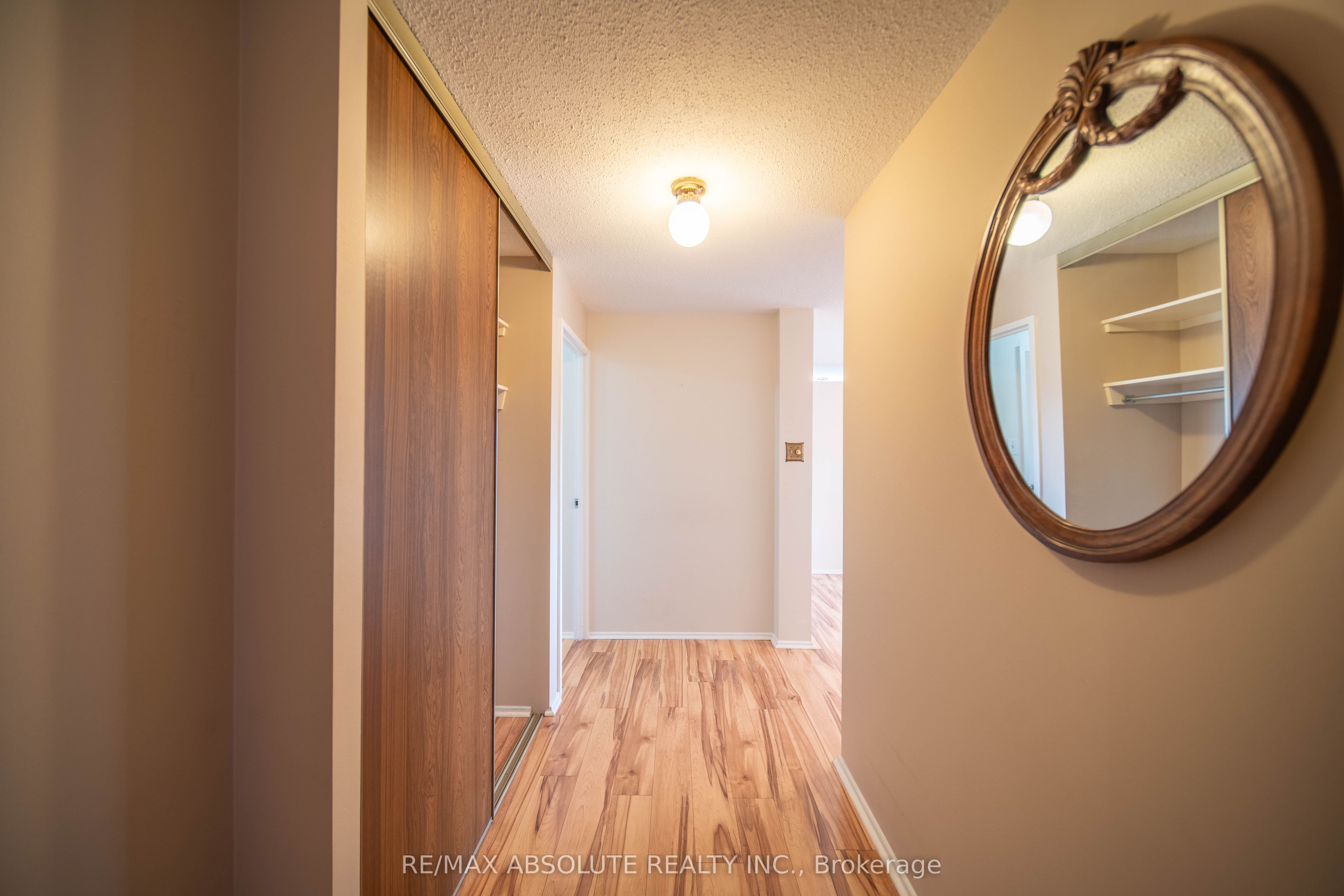 1599 Lassiter Terrace 709, Beacon Hill North - South and Area, ON K1J 8R6 photo 4