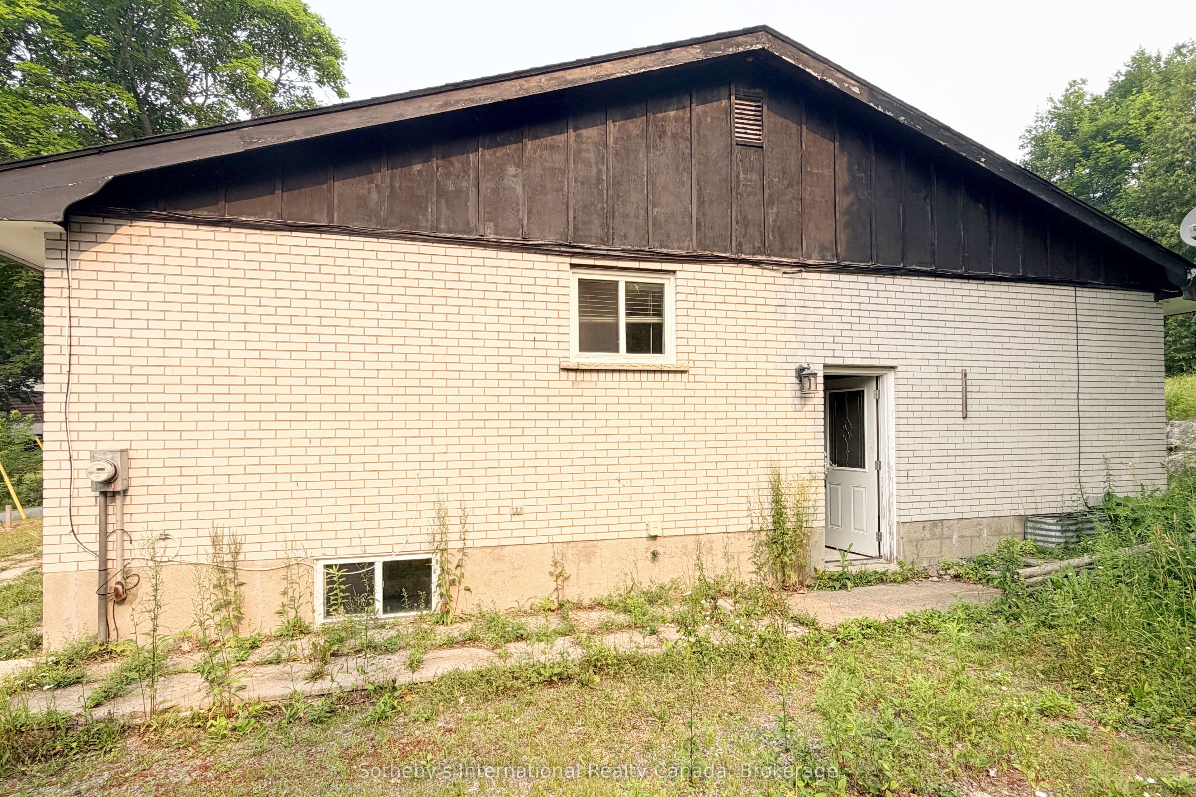 12A Valley Drive, Bracebridge, ON P1L 1B8 photo 3