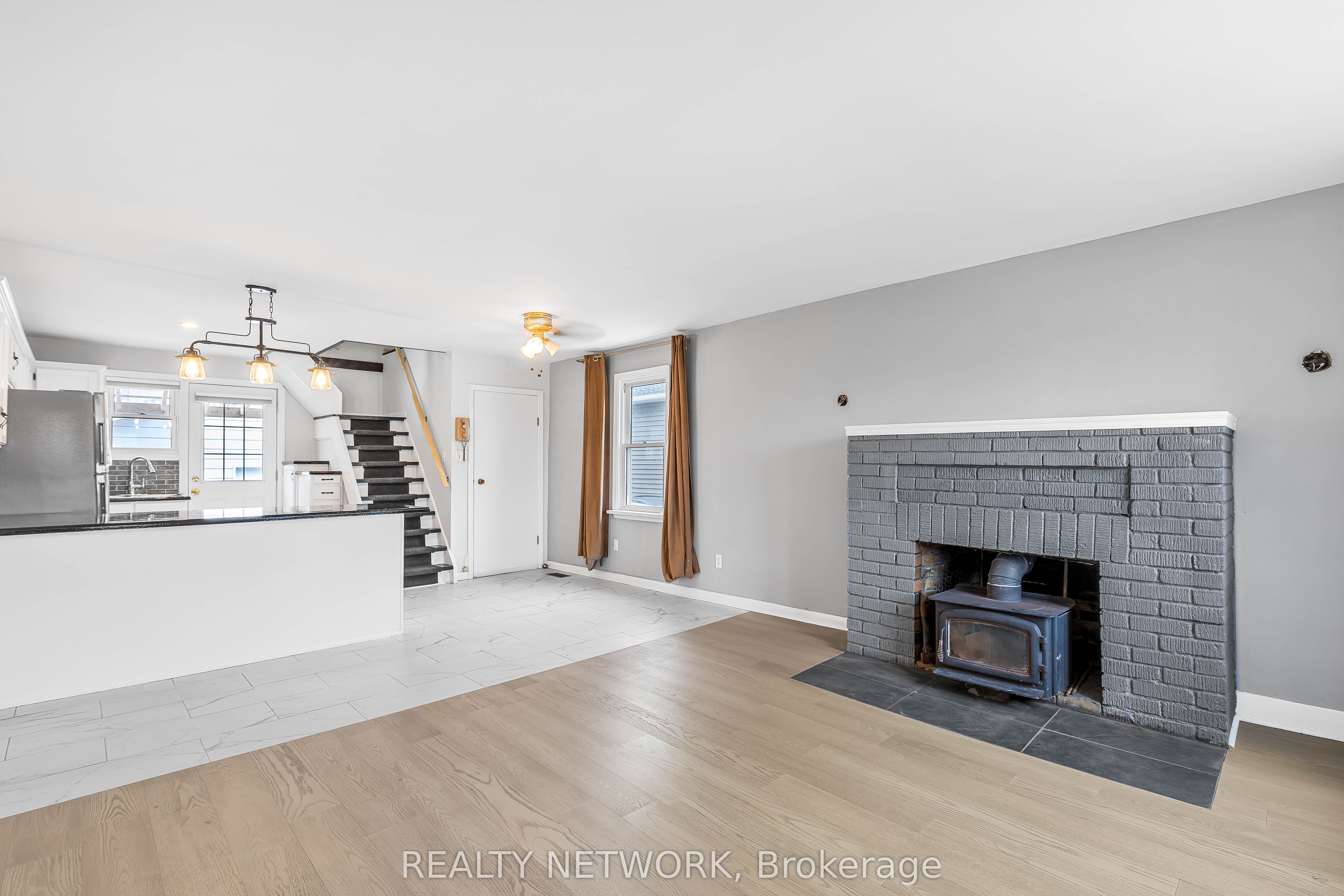 76 Johnston Street, Port Colborne, ON L3K 1G7 photo 5