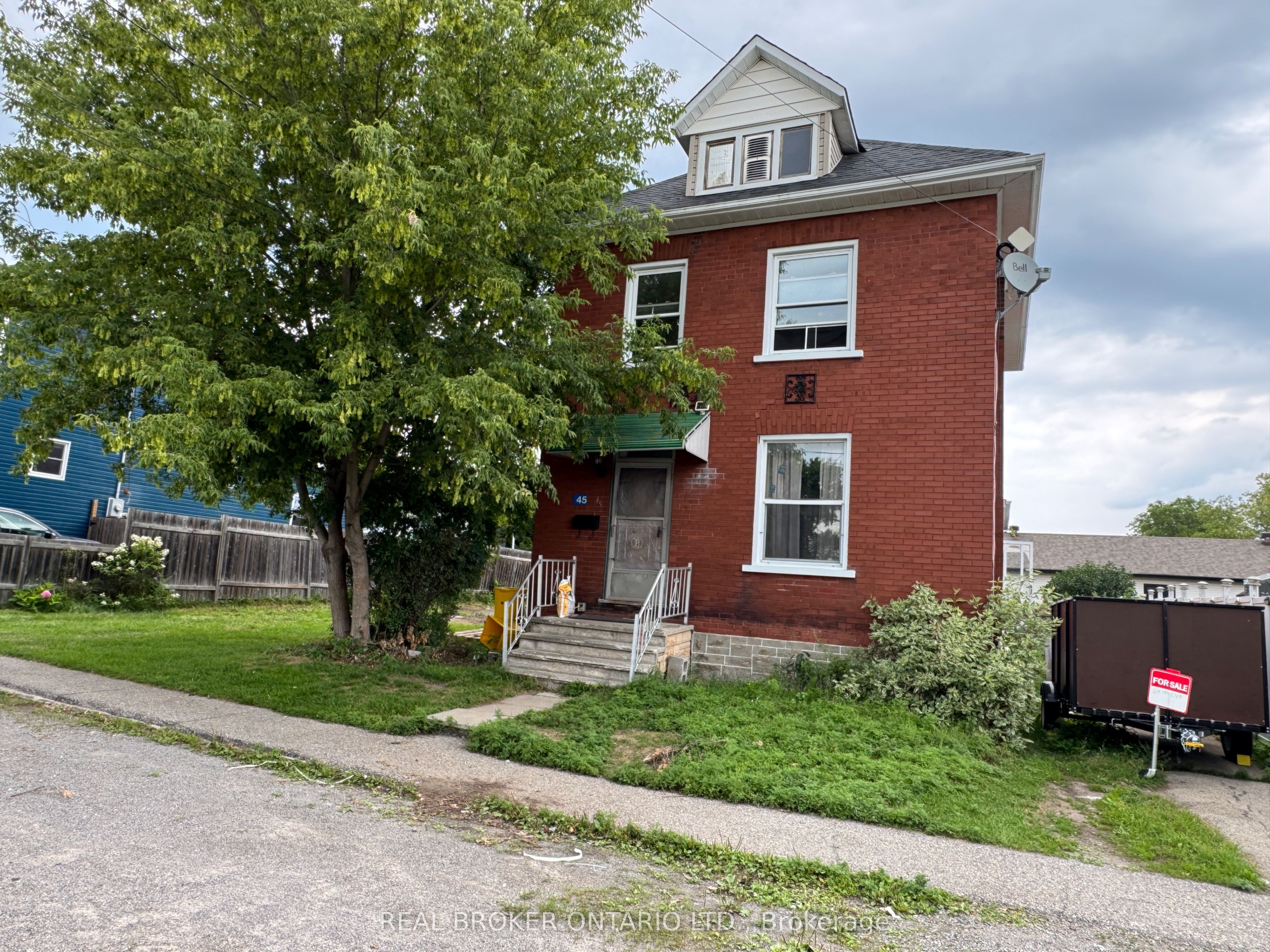 45 Alice Street, Smiths Falls, ON K7A 2W4 photo 2