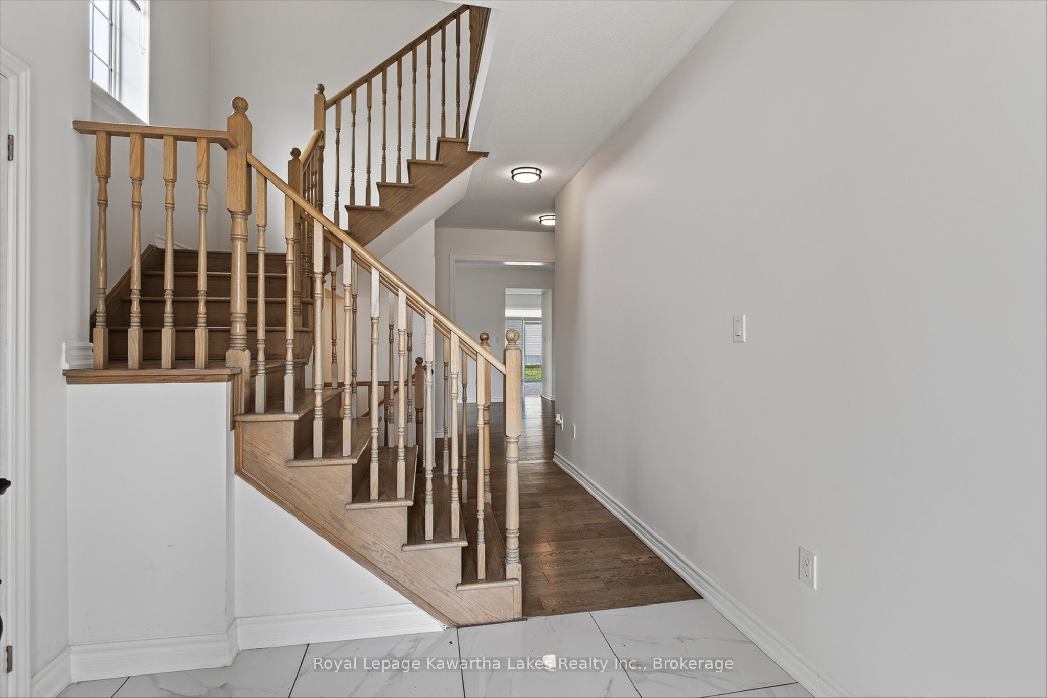 19 Hennessey Crescent, Kawartha Lakes, ON K9V 0P2 photo 4