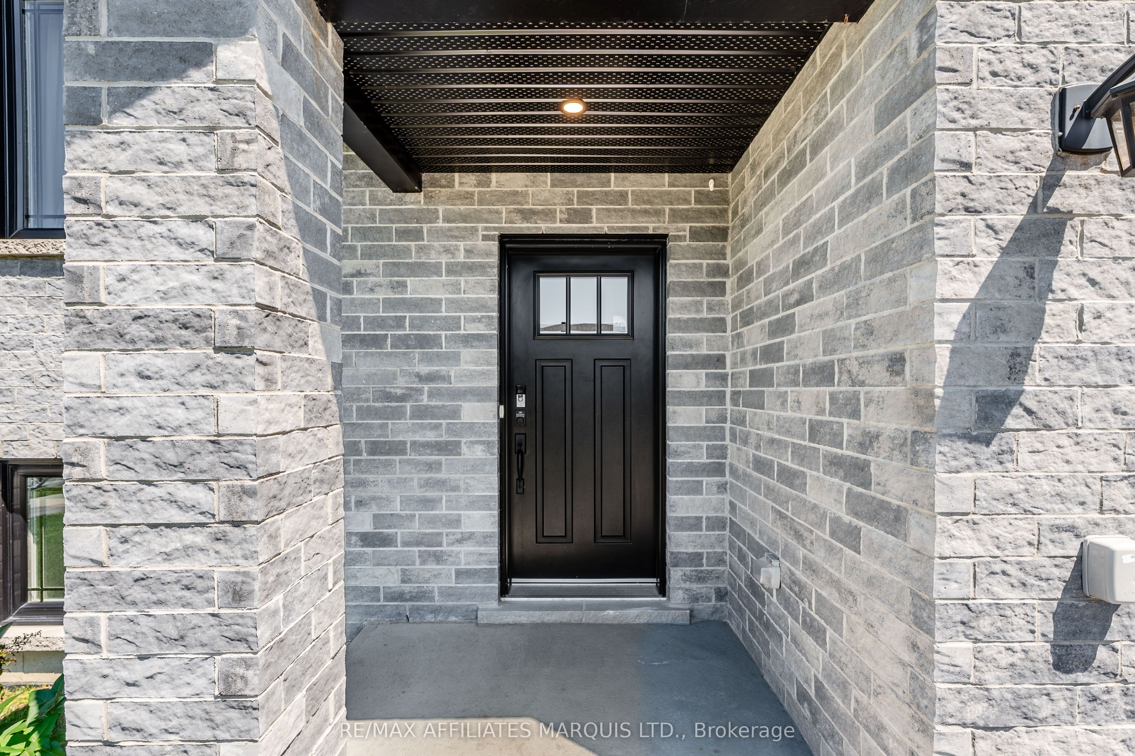2391 Watson Crescent, Cornwall, ON K6H 0H8 photo 4