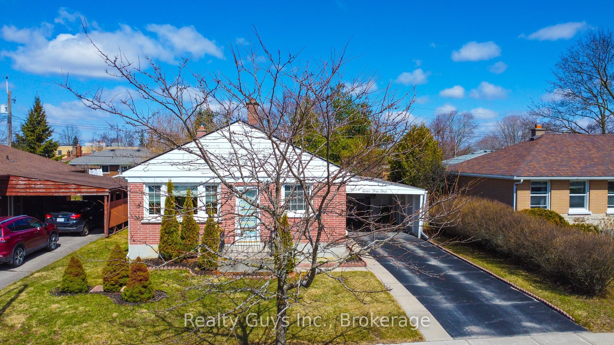 734 Crawford Place, Peterborough, ON K9J 3X3 photo 2