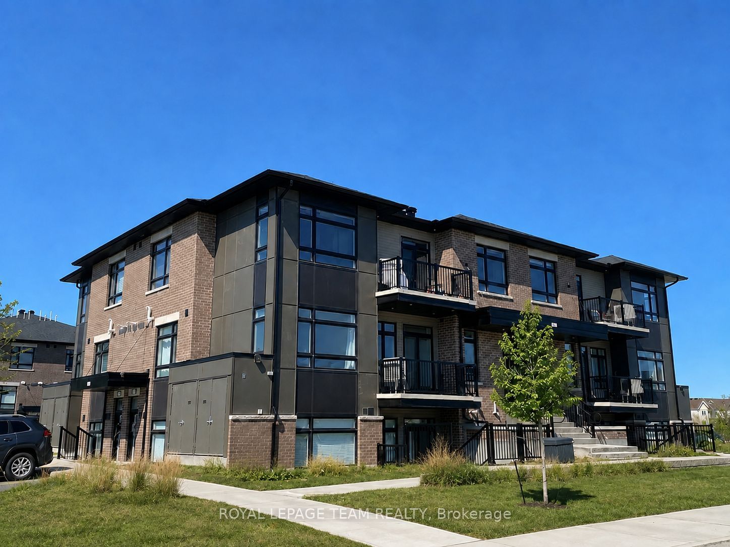 55 OVERBERG Way C, Kanata, ON K2S 2Y4