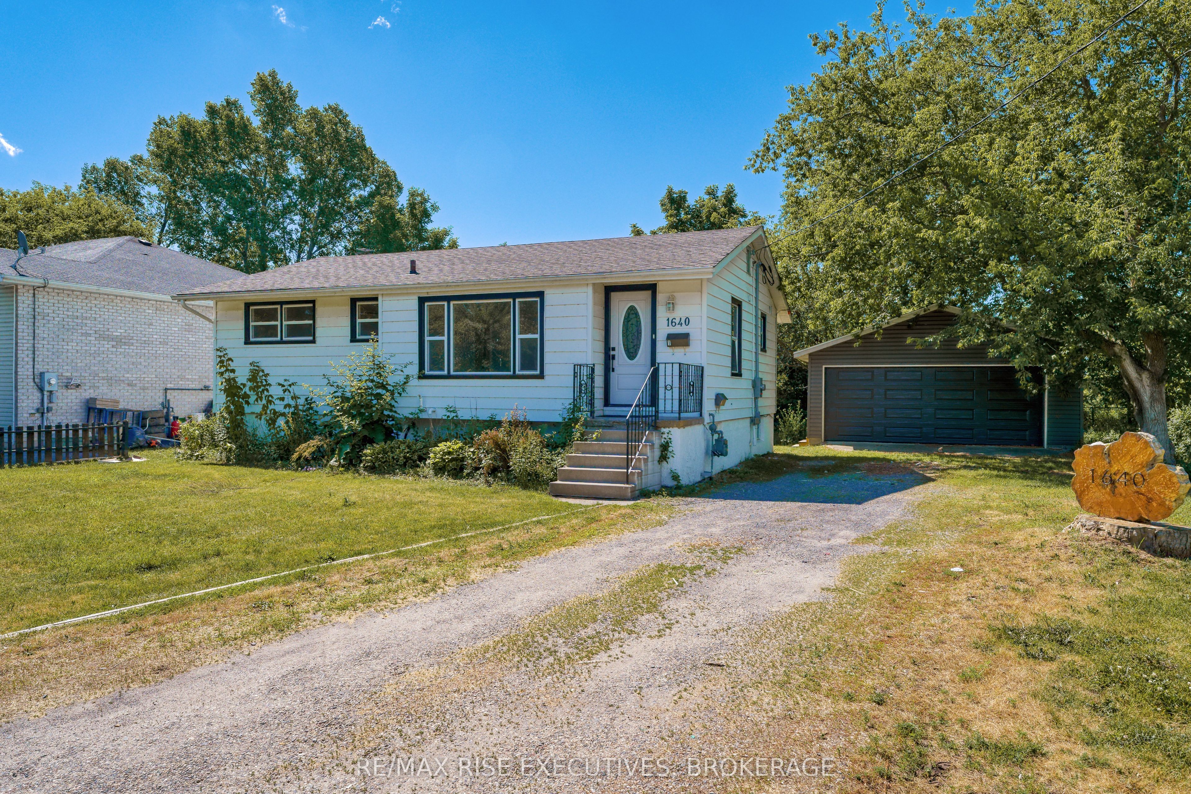 1640 Mary Street 2, Kingston, ON K7M 5J1