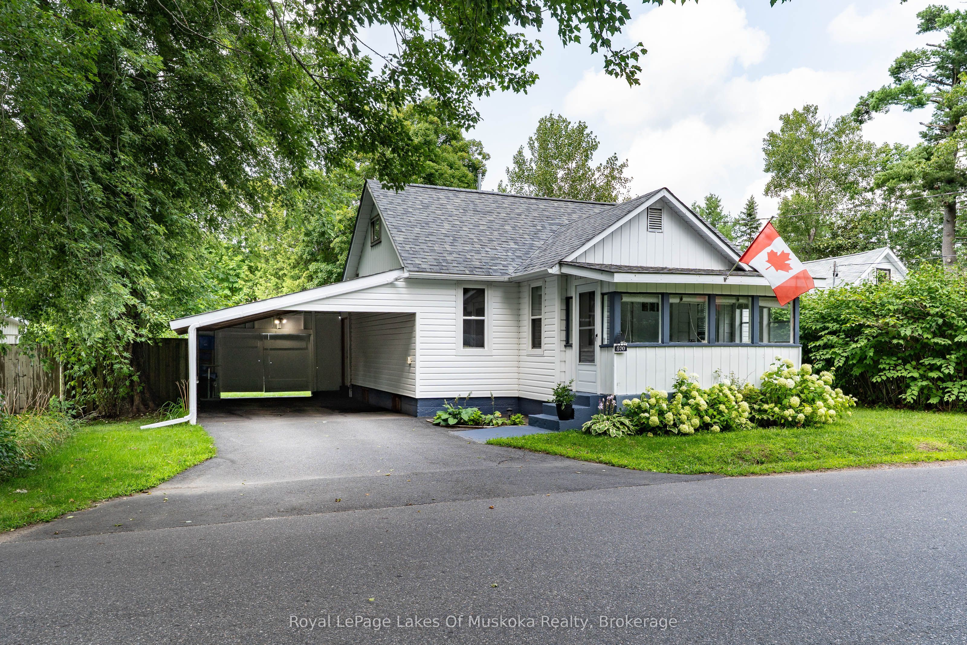 570 Pinedale Road, Gravenhurst, ON P1P 1M1 photo 4