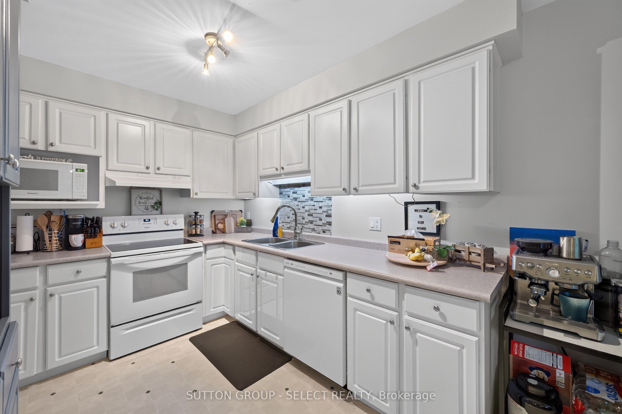 410 Ambleside Drive 21, London North, ON N6G 4Y3 photo 3
