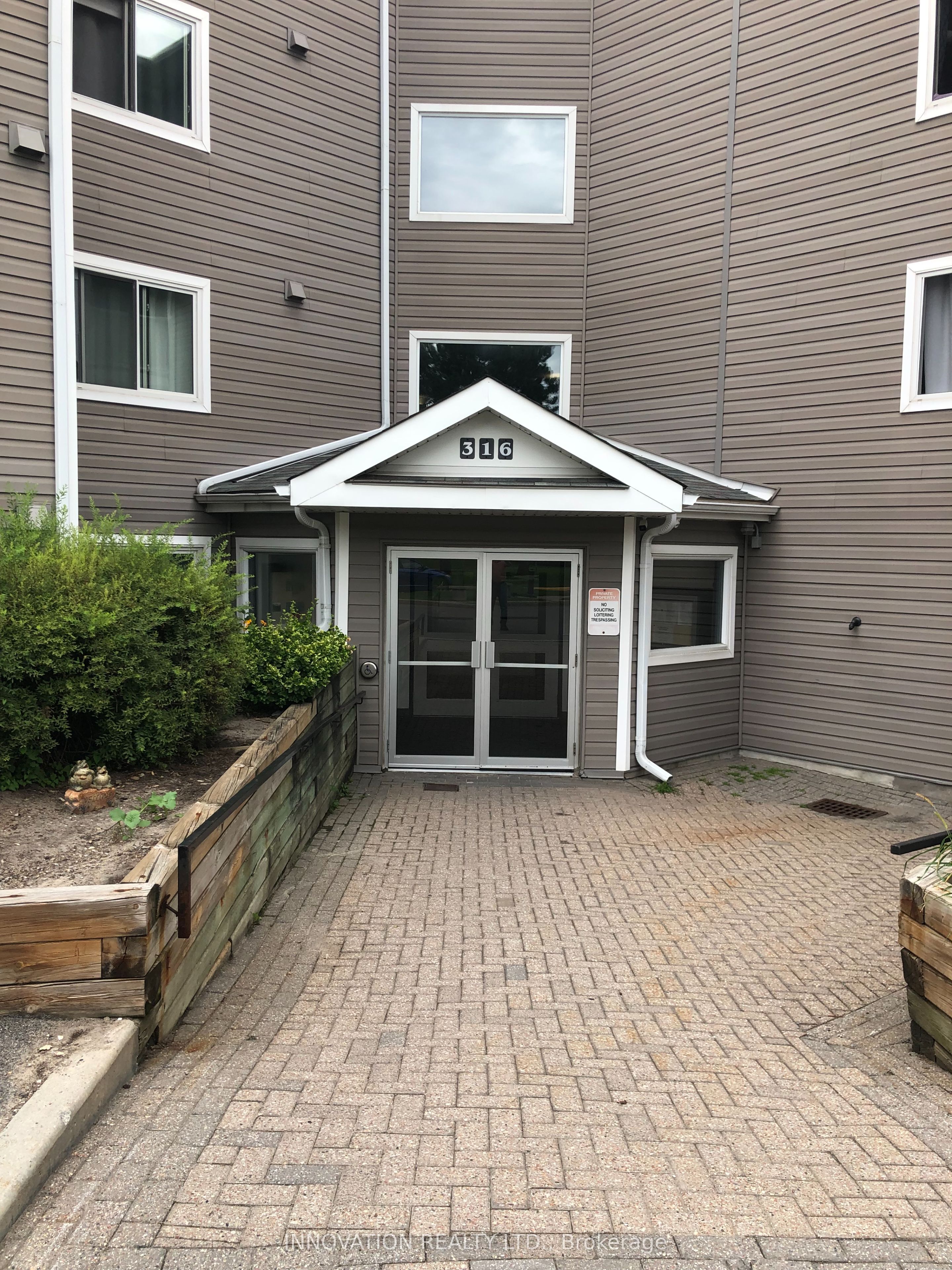 316 Lorry Greenberg Drive 113, Hunt Club - South Keys and Area, ON K1T 2P4