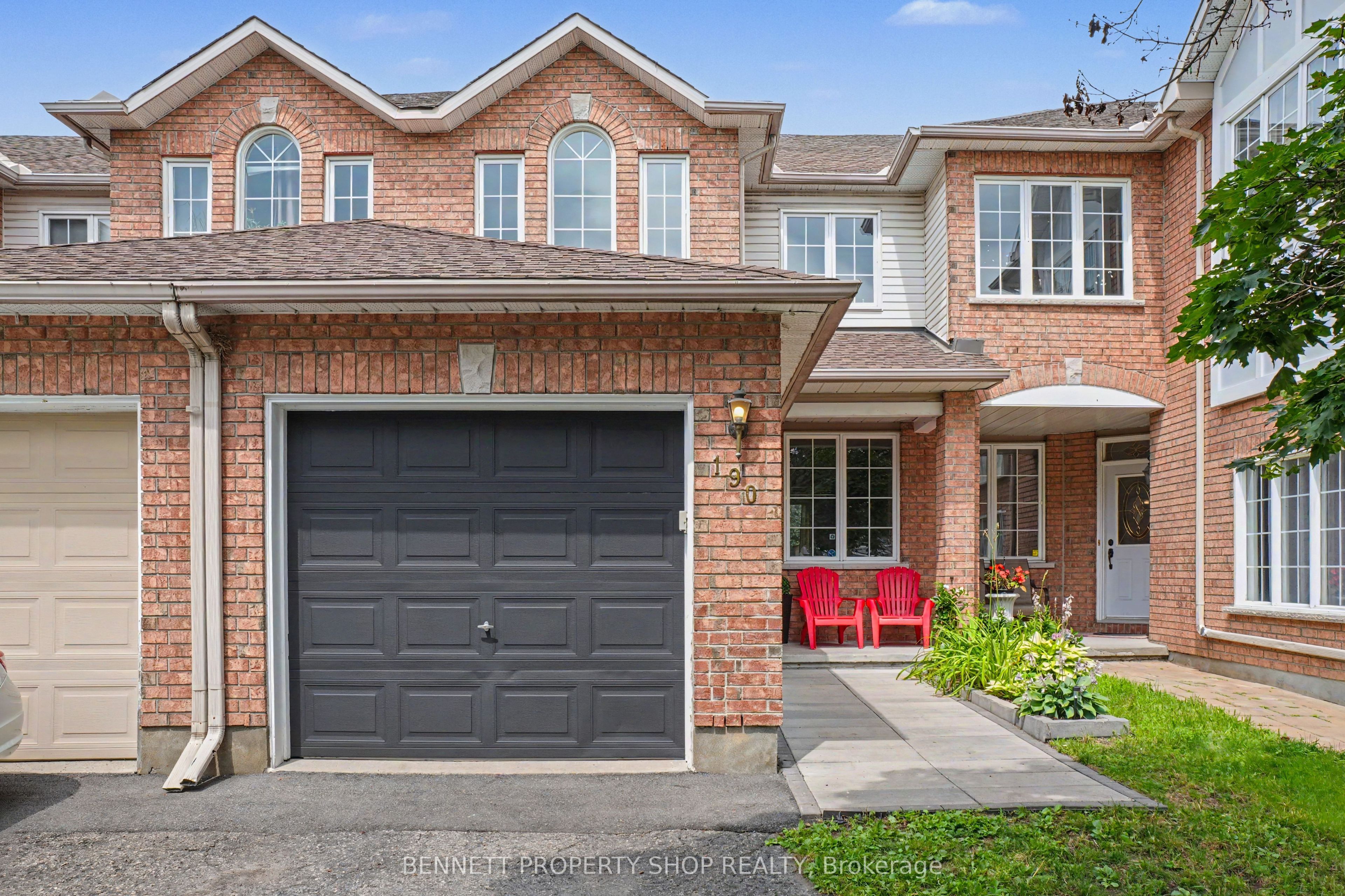 190 Forestglade Crescent, Hunt Club - South Keys and Area, ON K1G 6A7